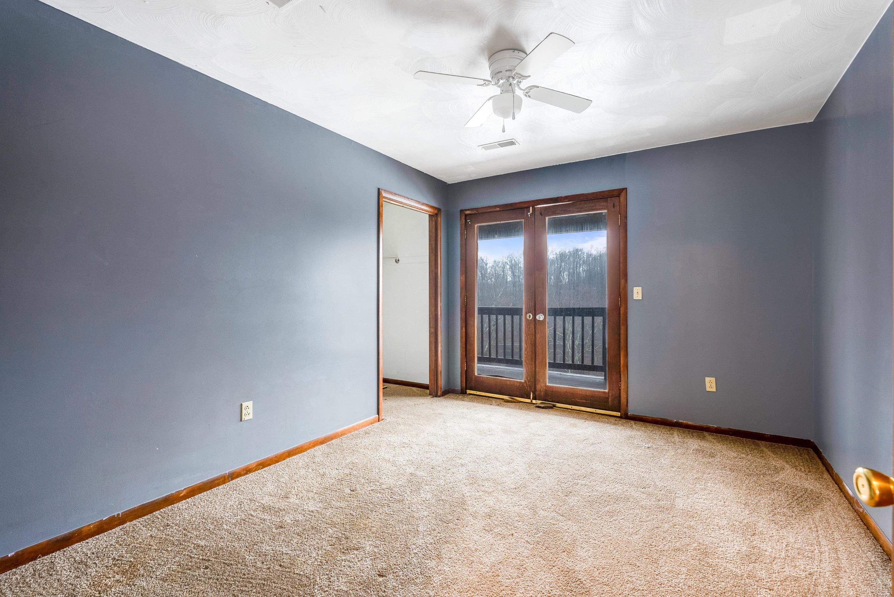 2064 Churchville Ave