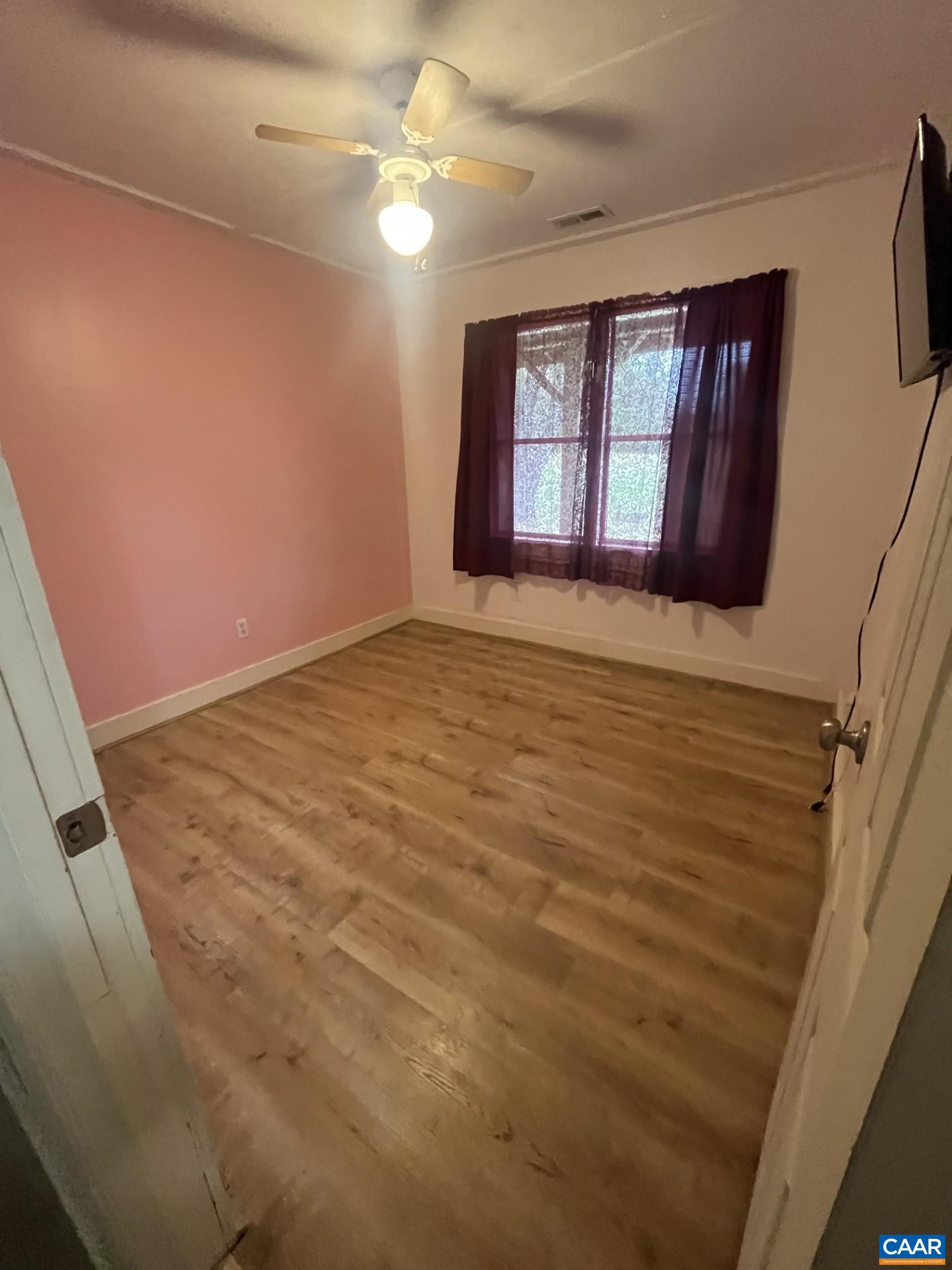 916 Hensley Rd