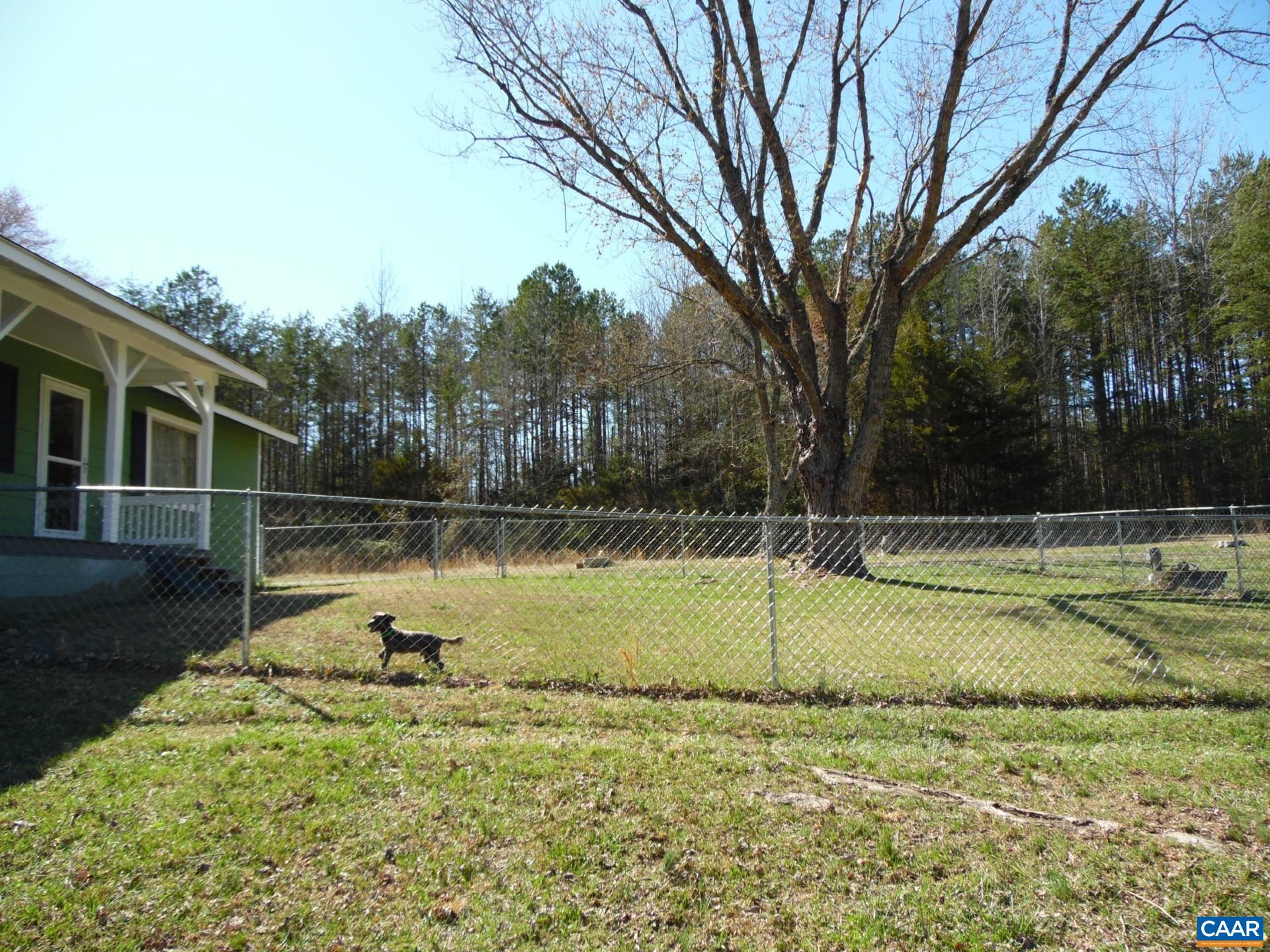 916 Hensley Rd