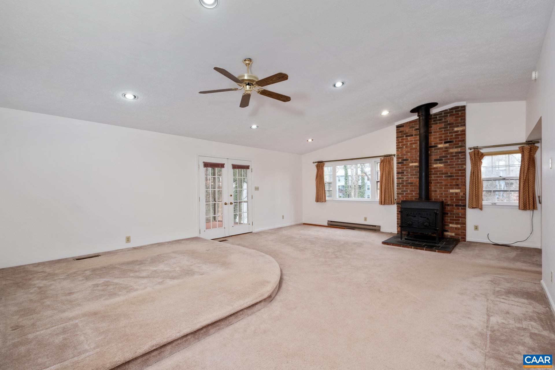 1704 Inglewood Dr