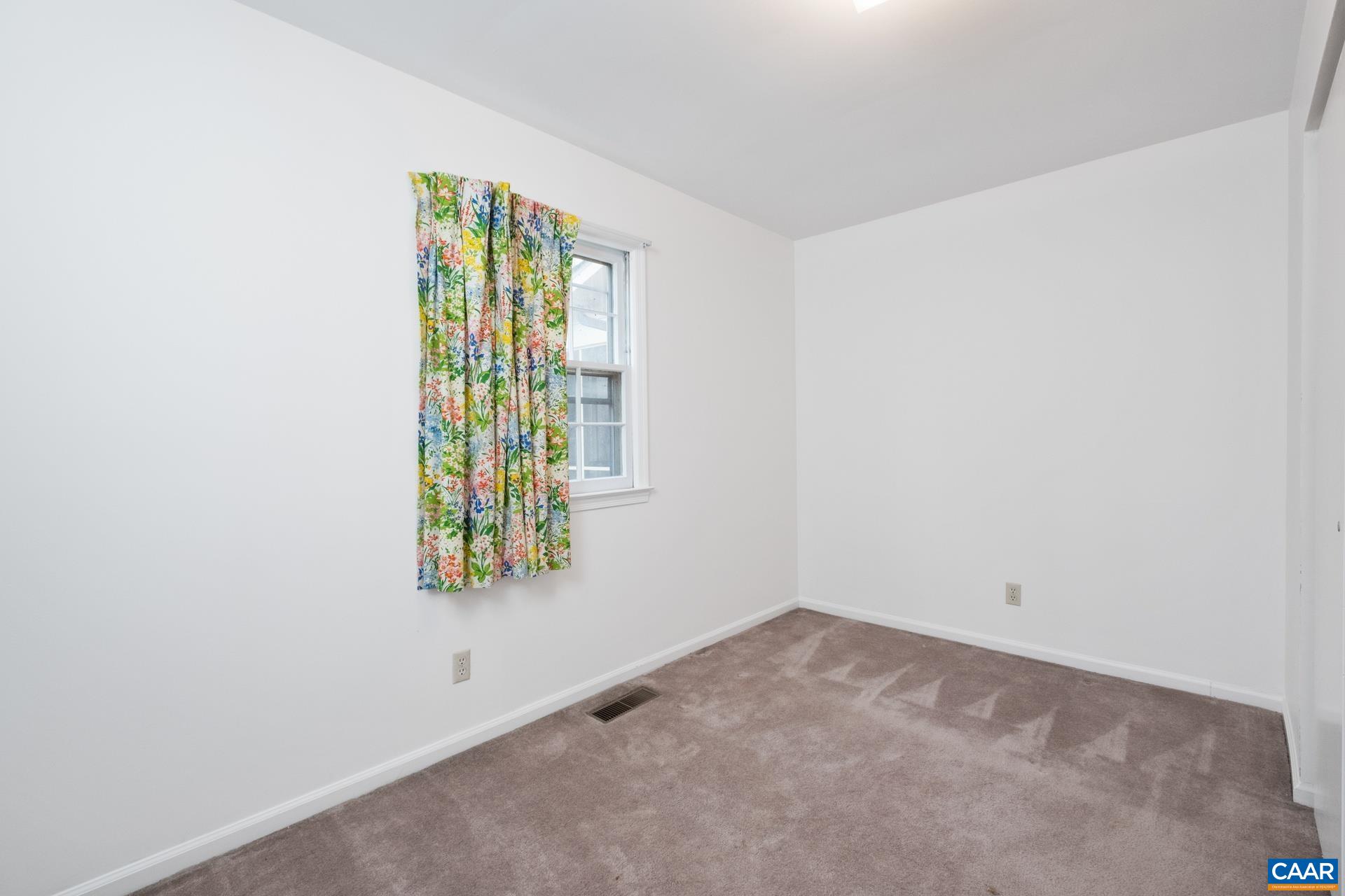 1704 Inglewood Dr