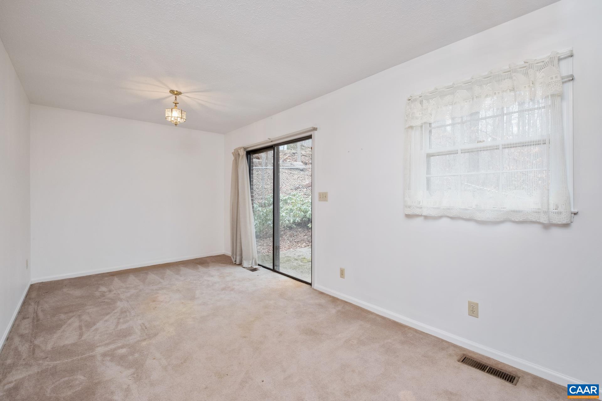 1704 Inglewood Dr