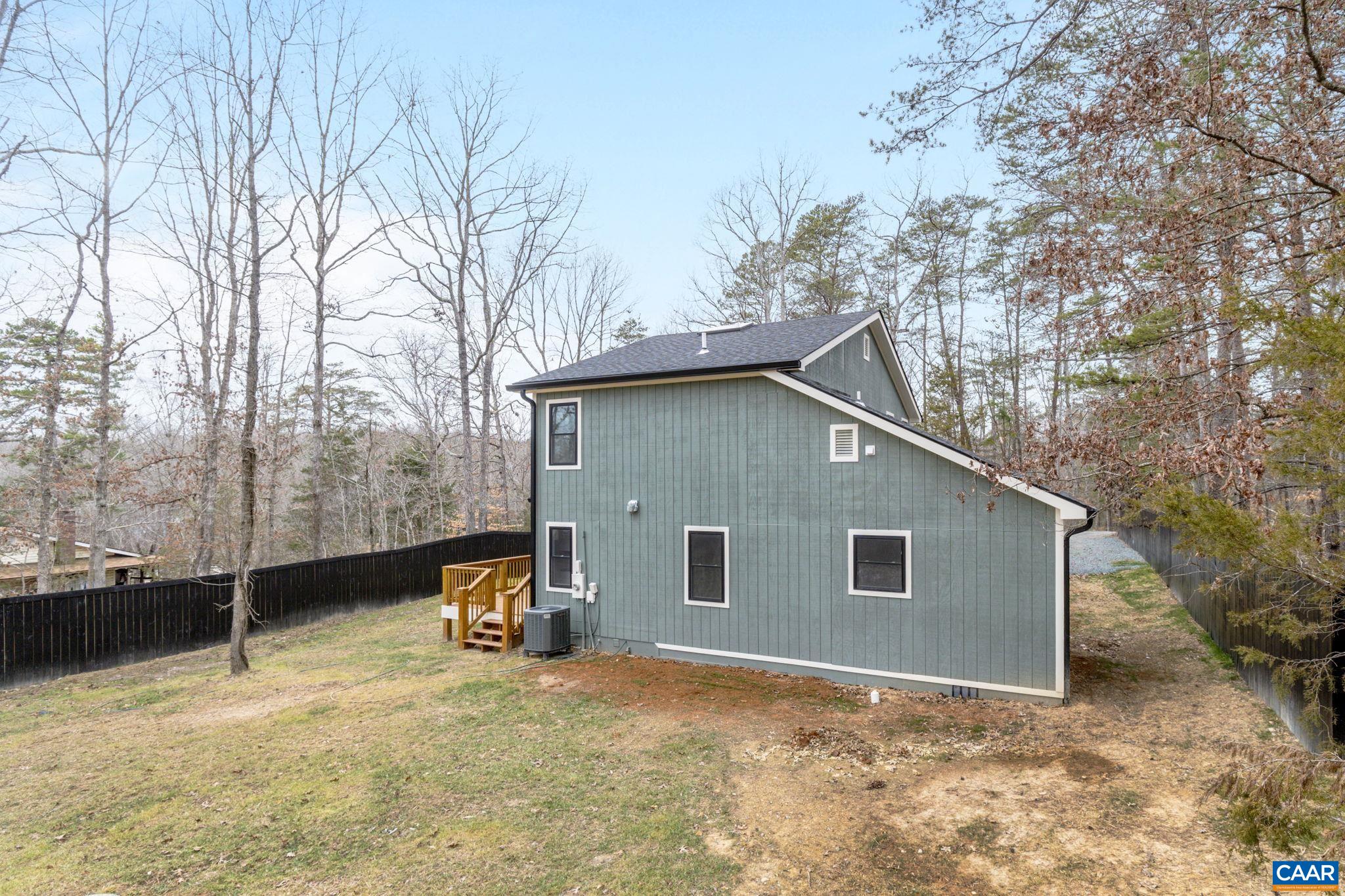 3689 Presidents Rd