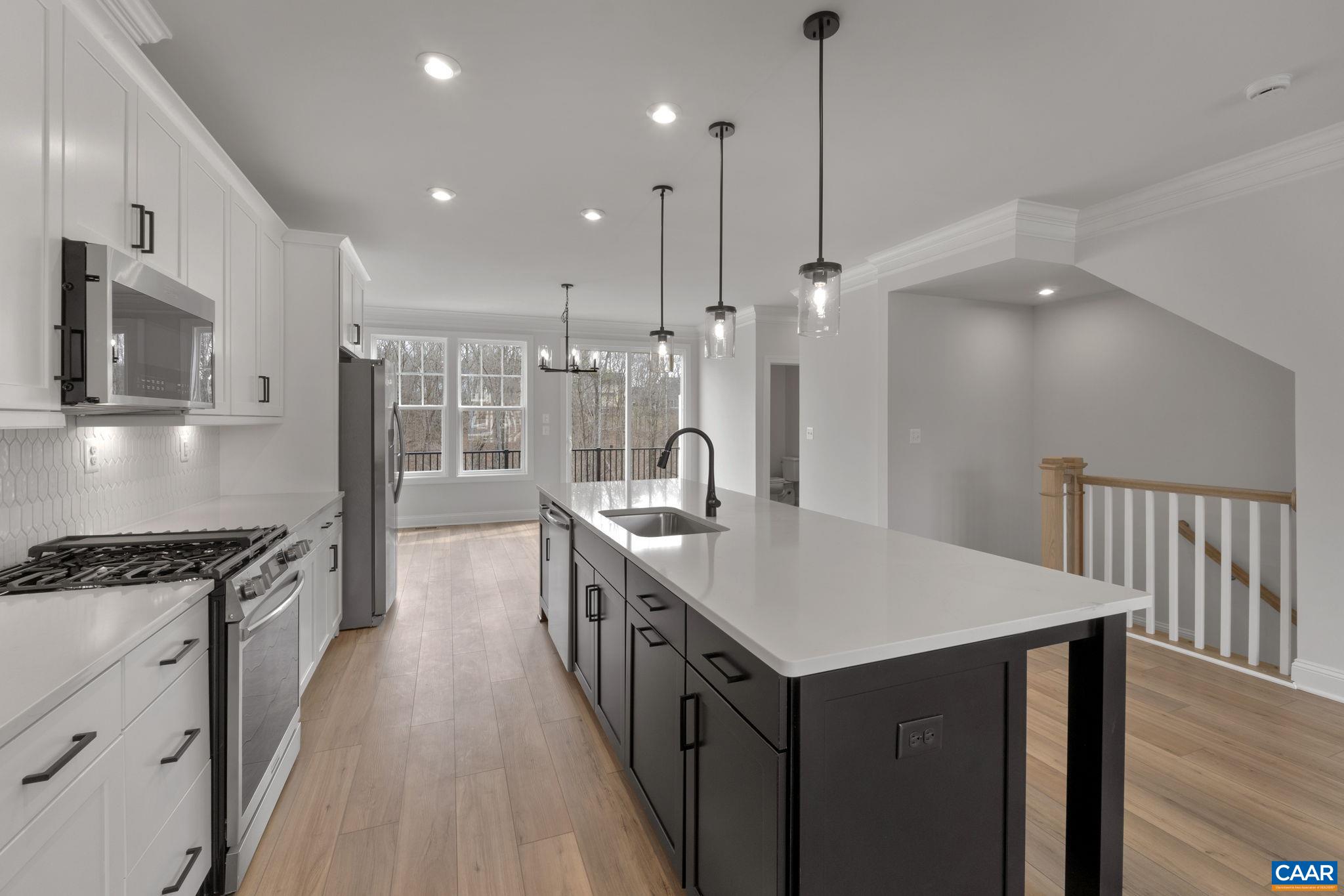 42 Farrow Cir