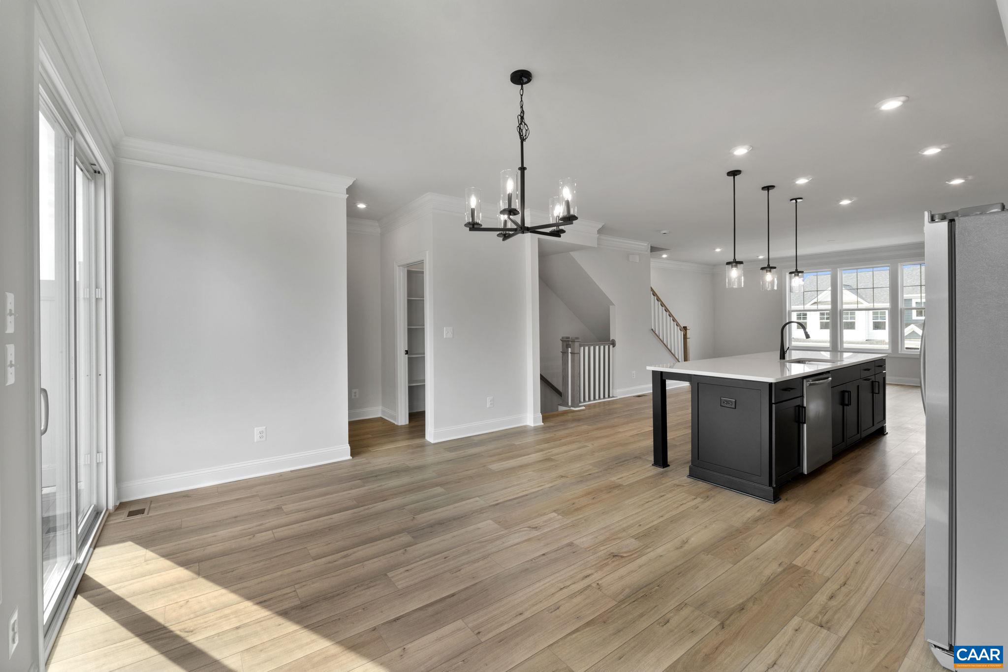 42 Farrow Cir