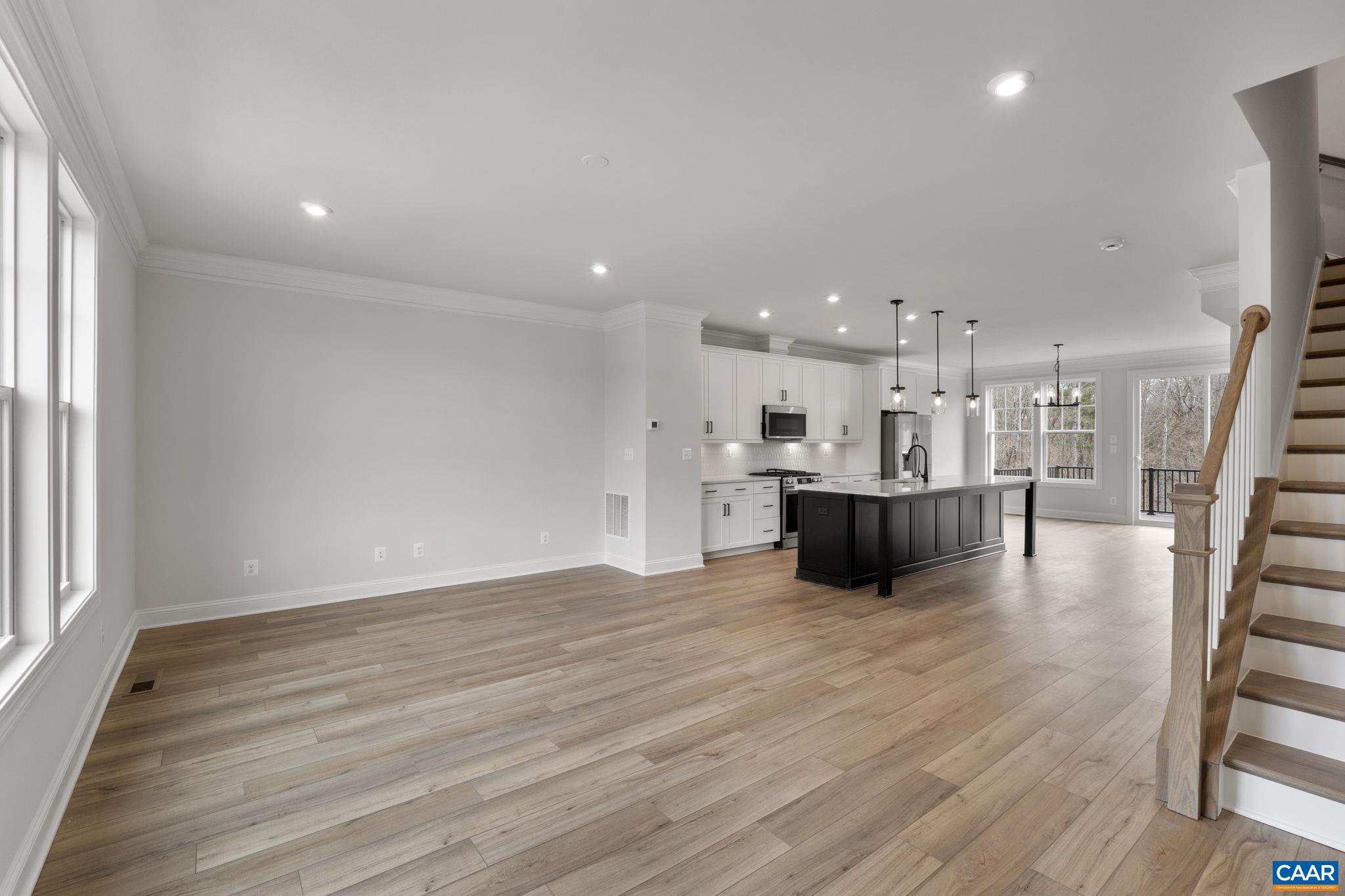 42 Farrow Cir