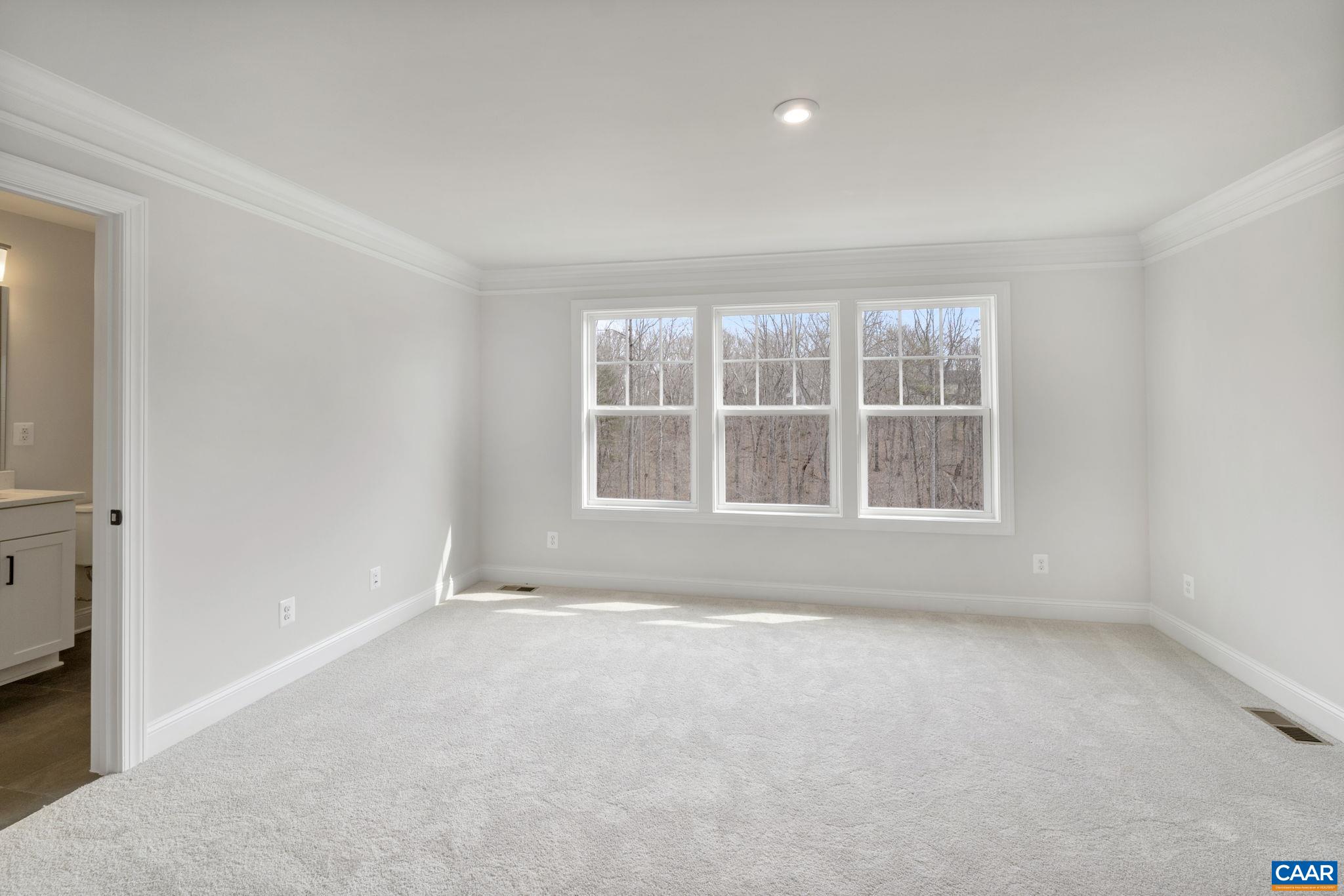 42 Farrow Cir