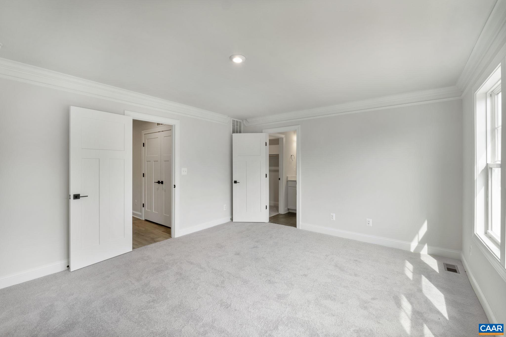 42 Farrow Cir
