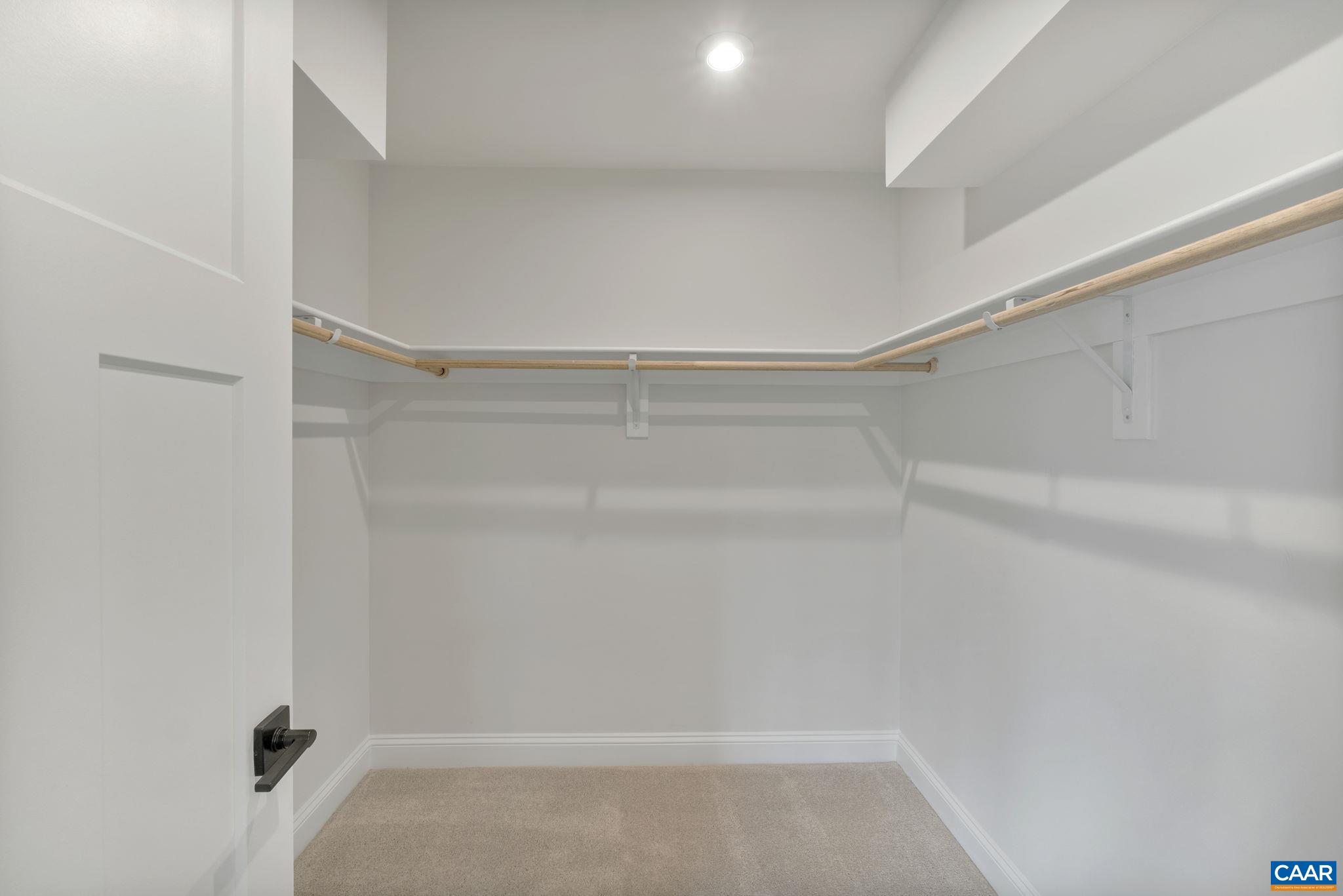 42 Farrow Cir