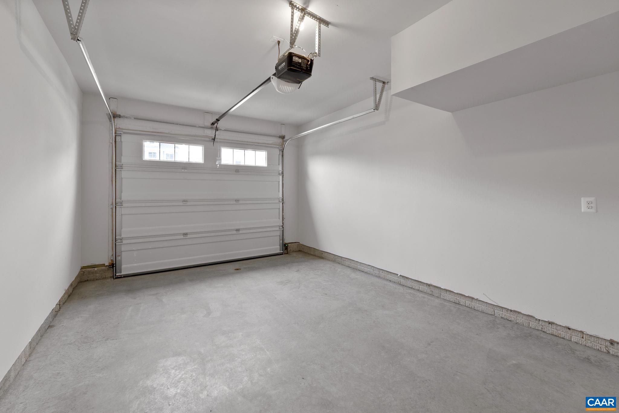 42 Farrow Cir