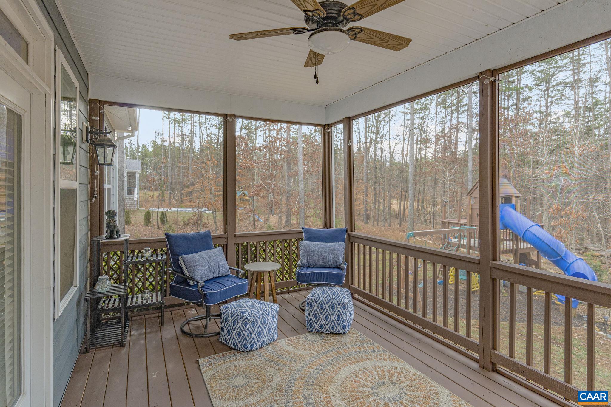 41 Pine Shadow Ct