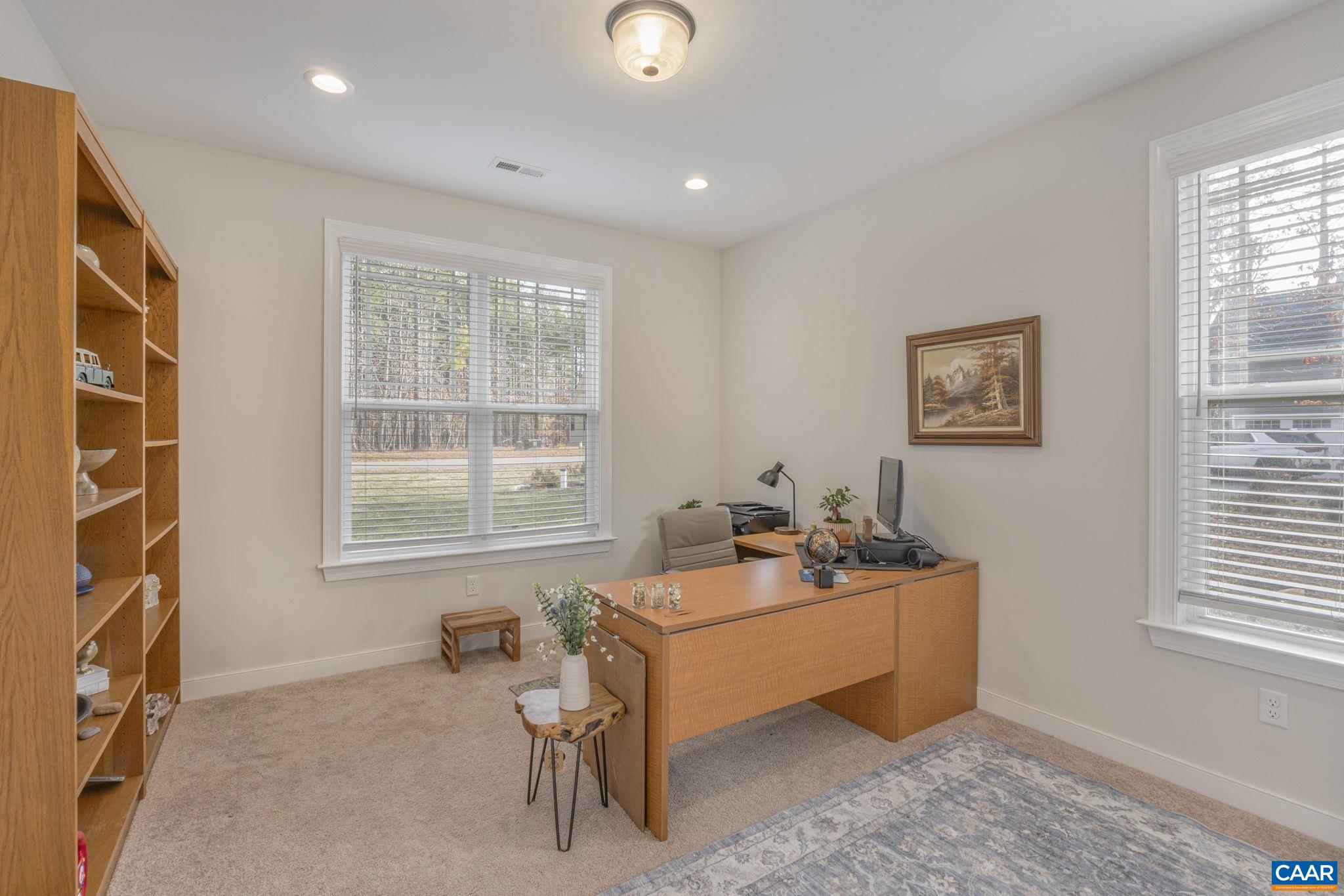41 Pine Shadow Ct