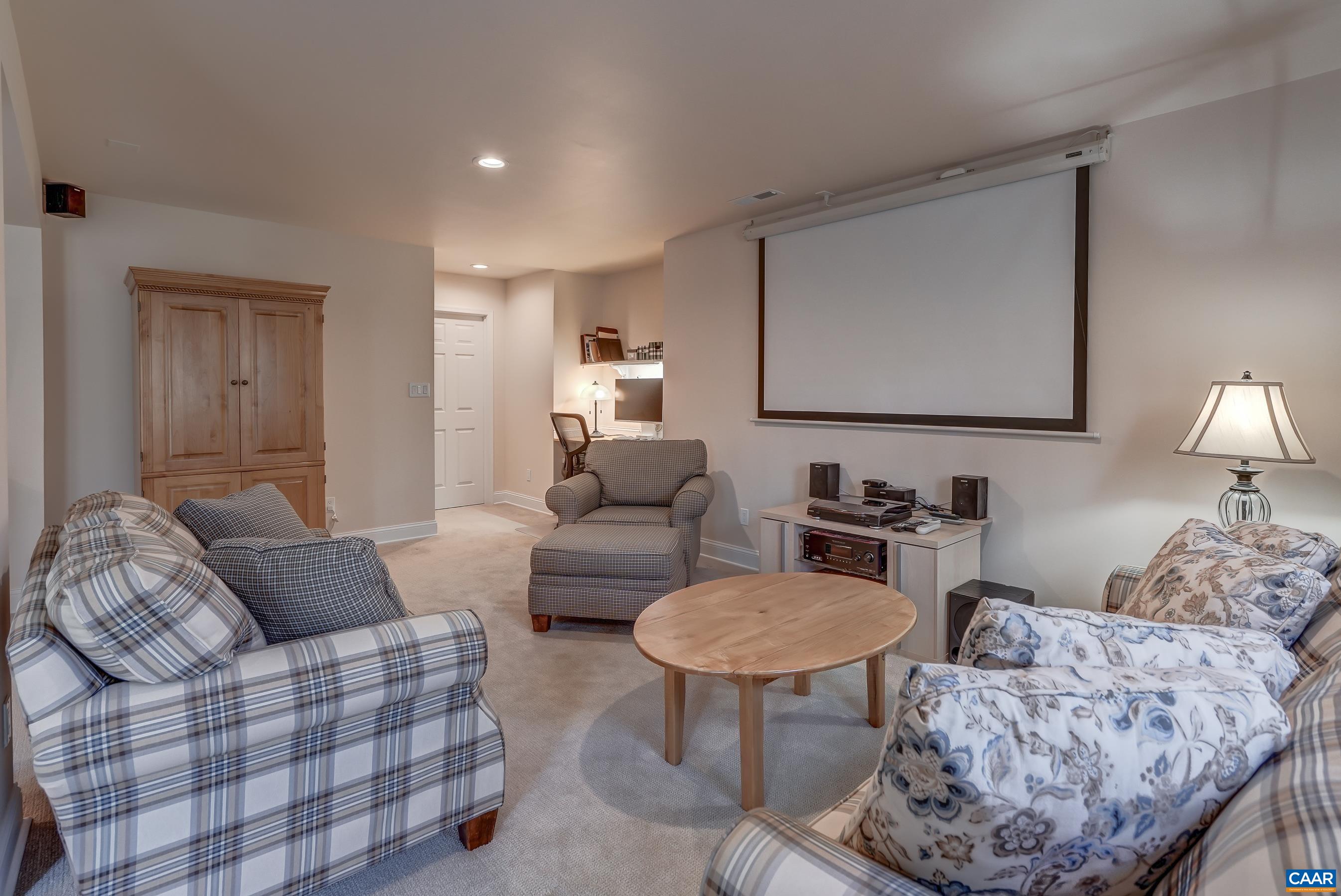 8512 Louisa Rd