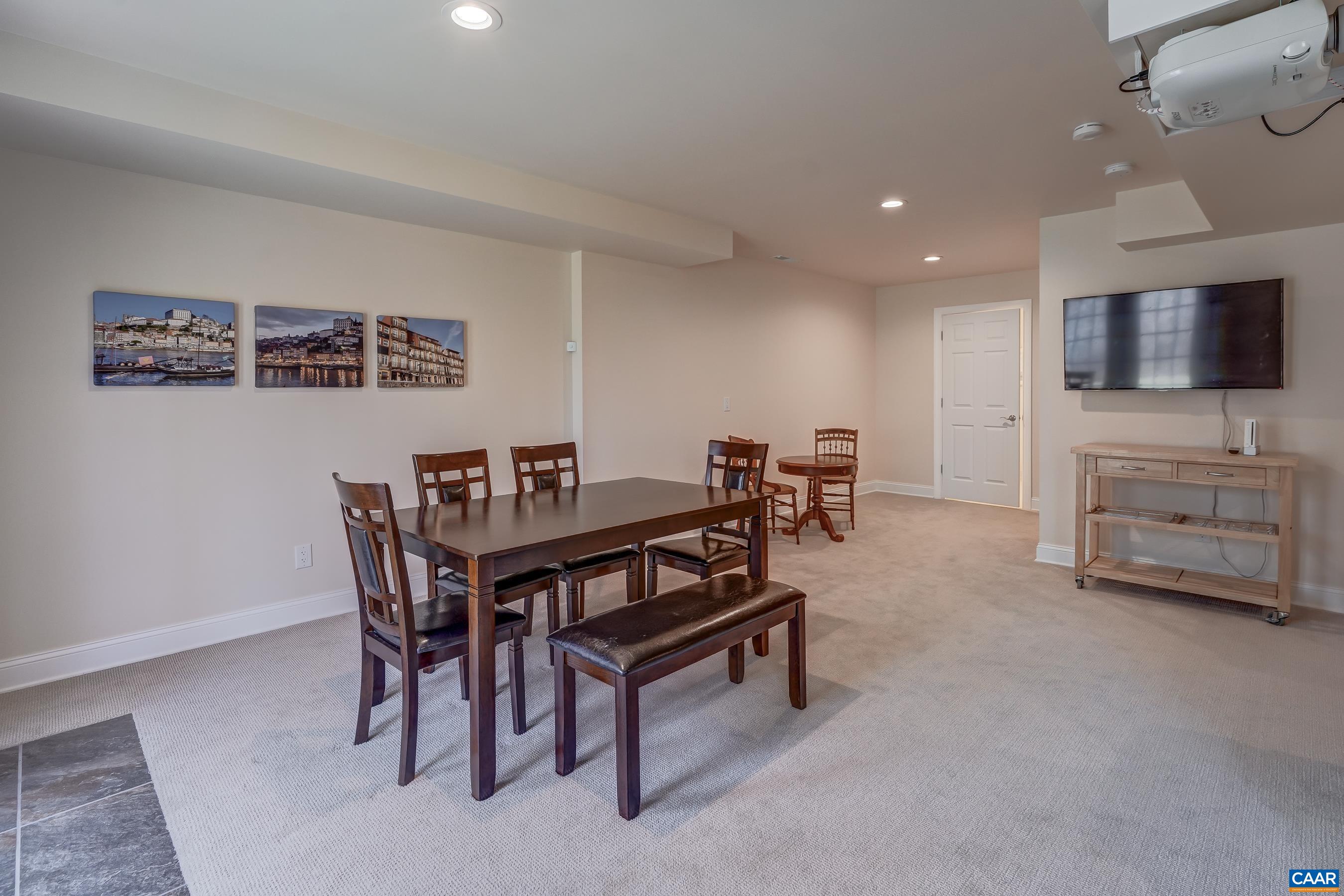 8512 Louisa Rd
