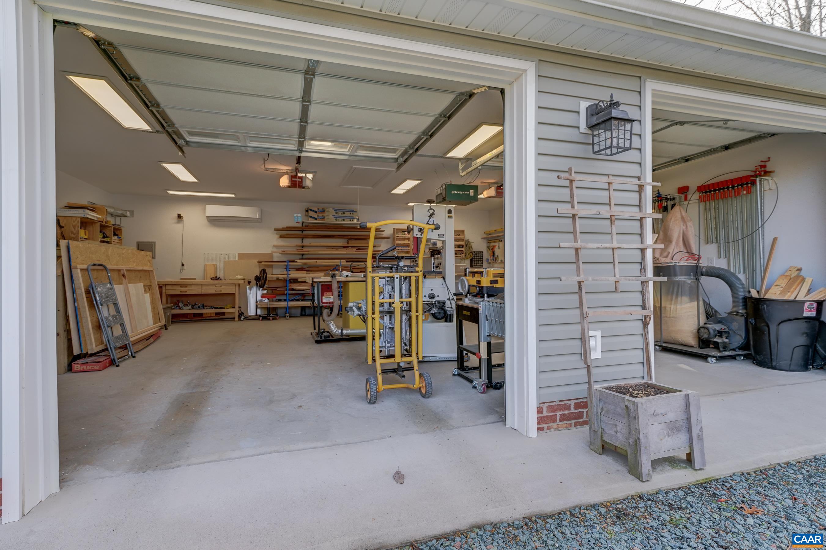 8512 Louisa Rd