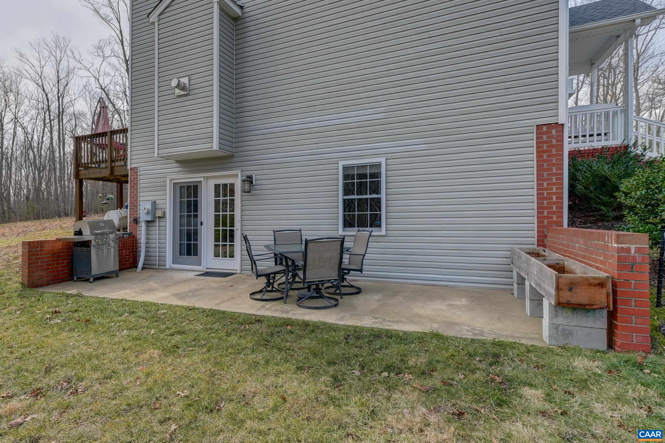 8512 Louisa Rd