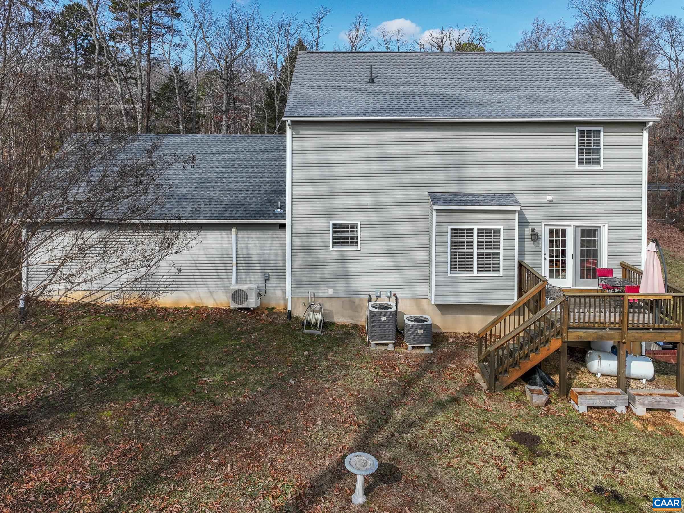 8512 Louisa Rd