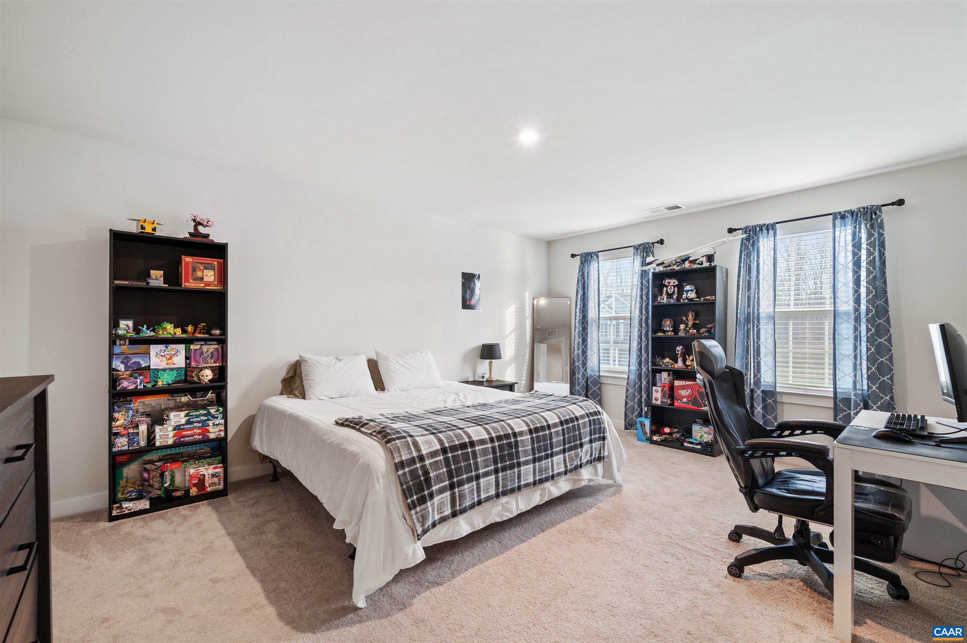 114 Island Hill Rd