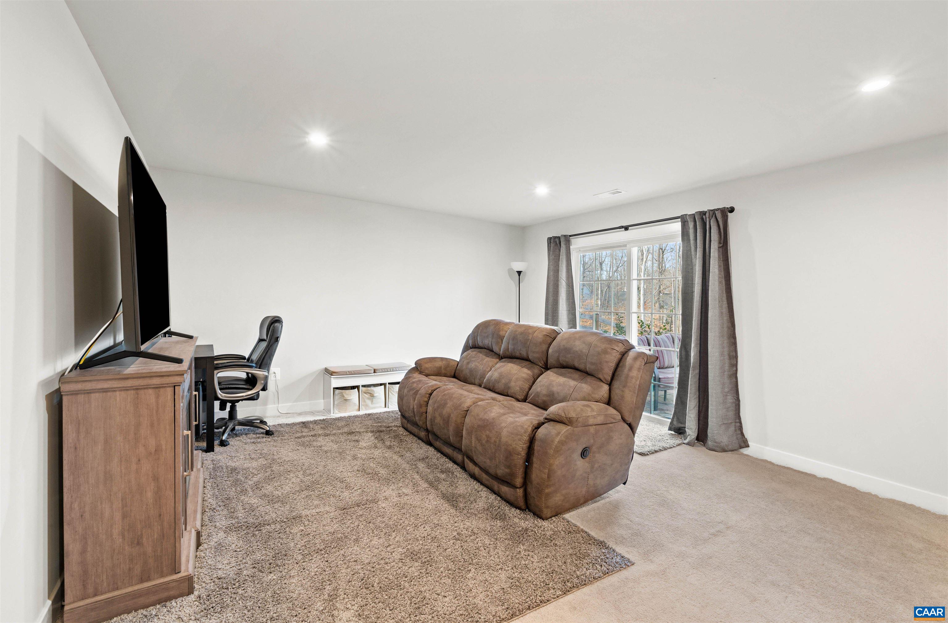 114 Island Hill Rd