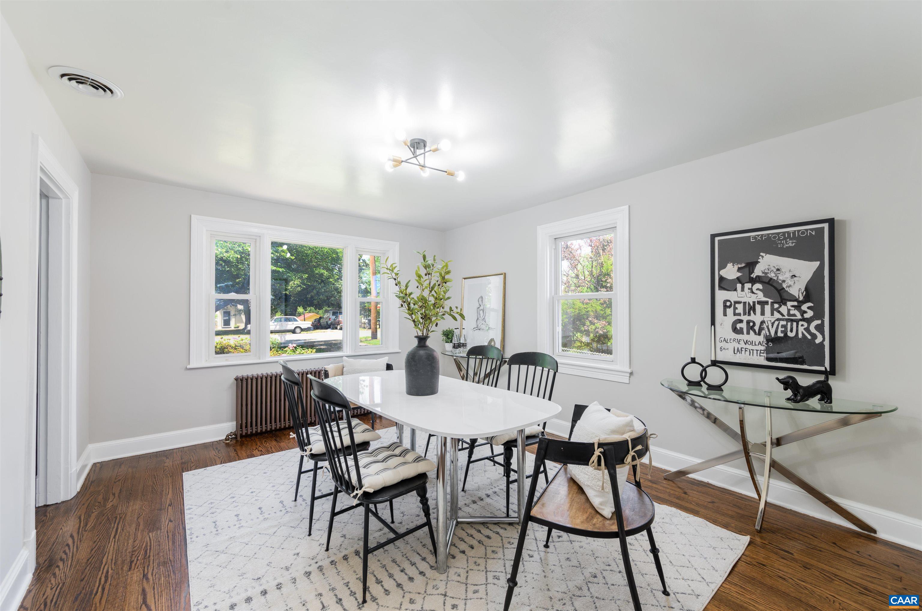 1036 Locust Ave