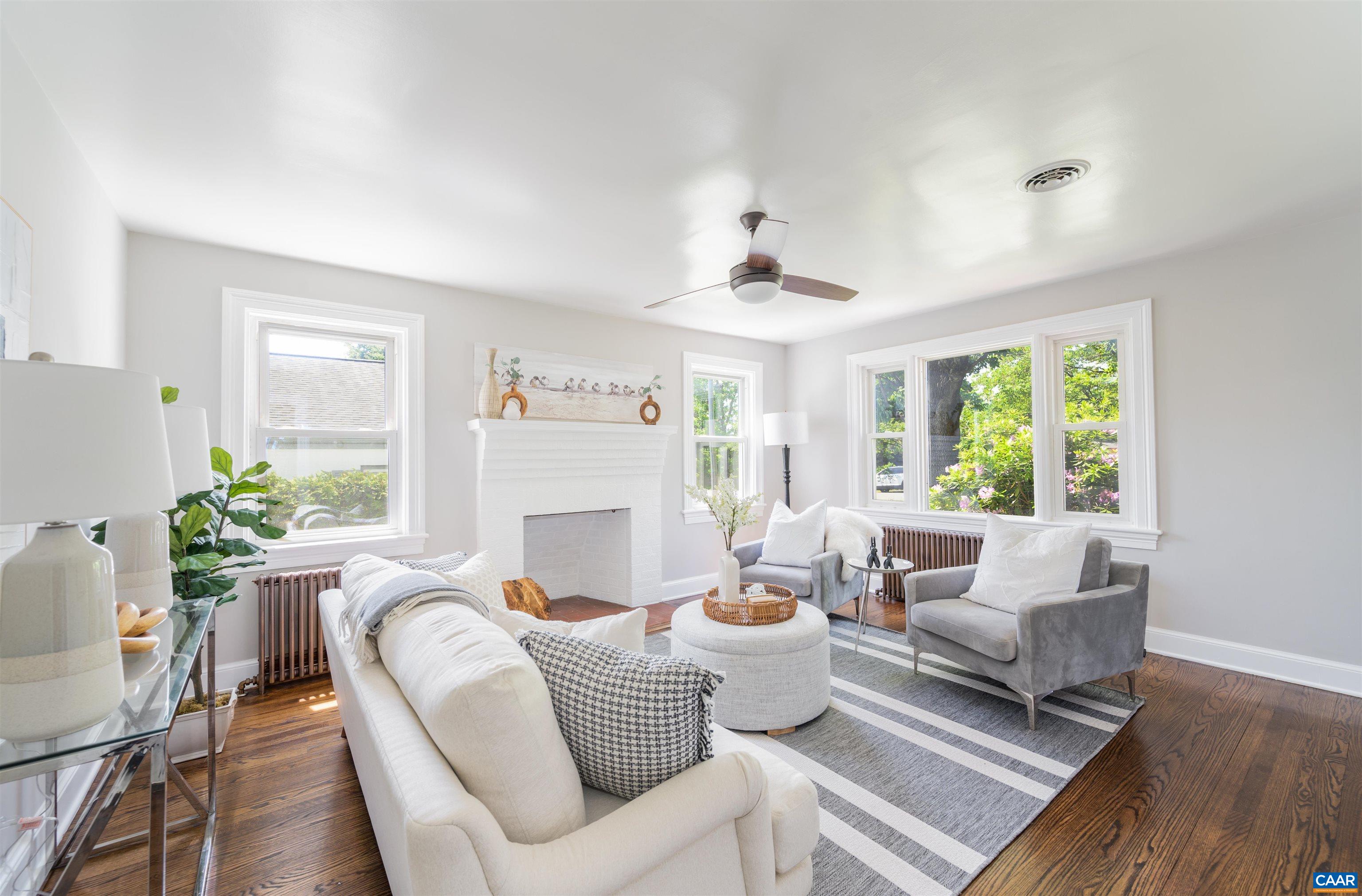 1036 Locust Ave