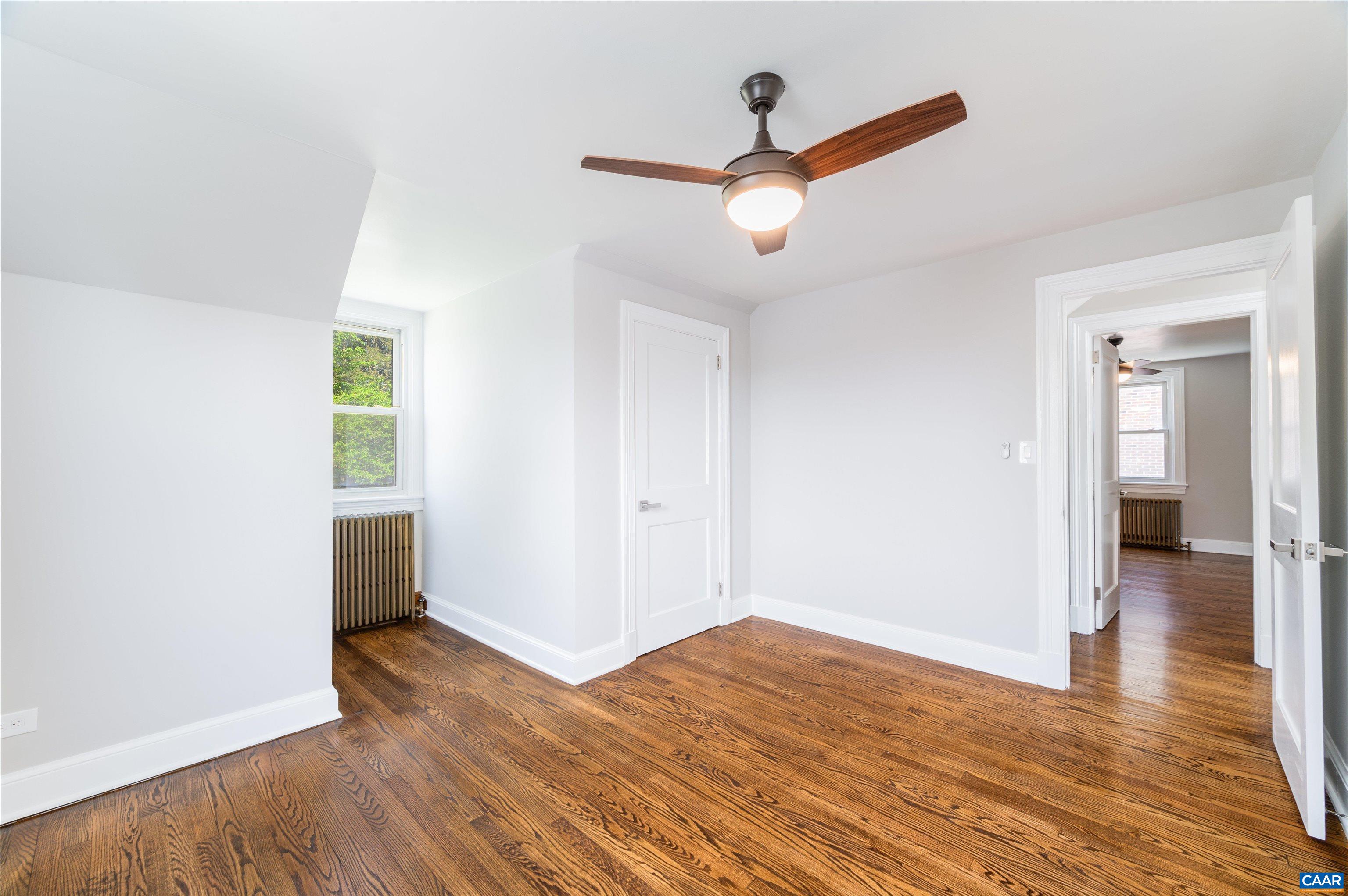 1036 Locust Ave