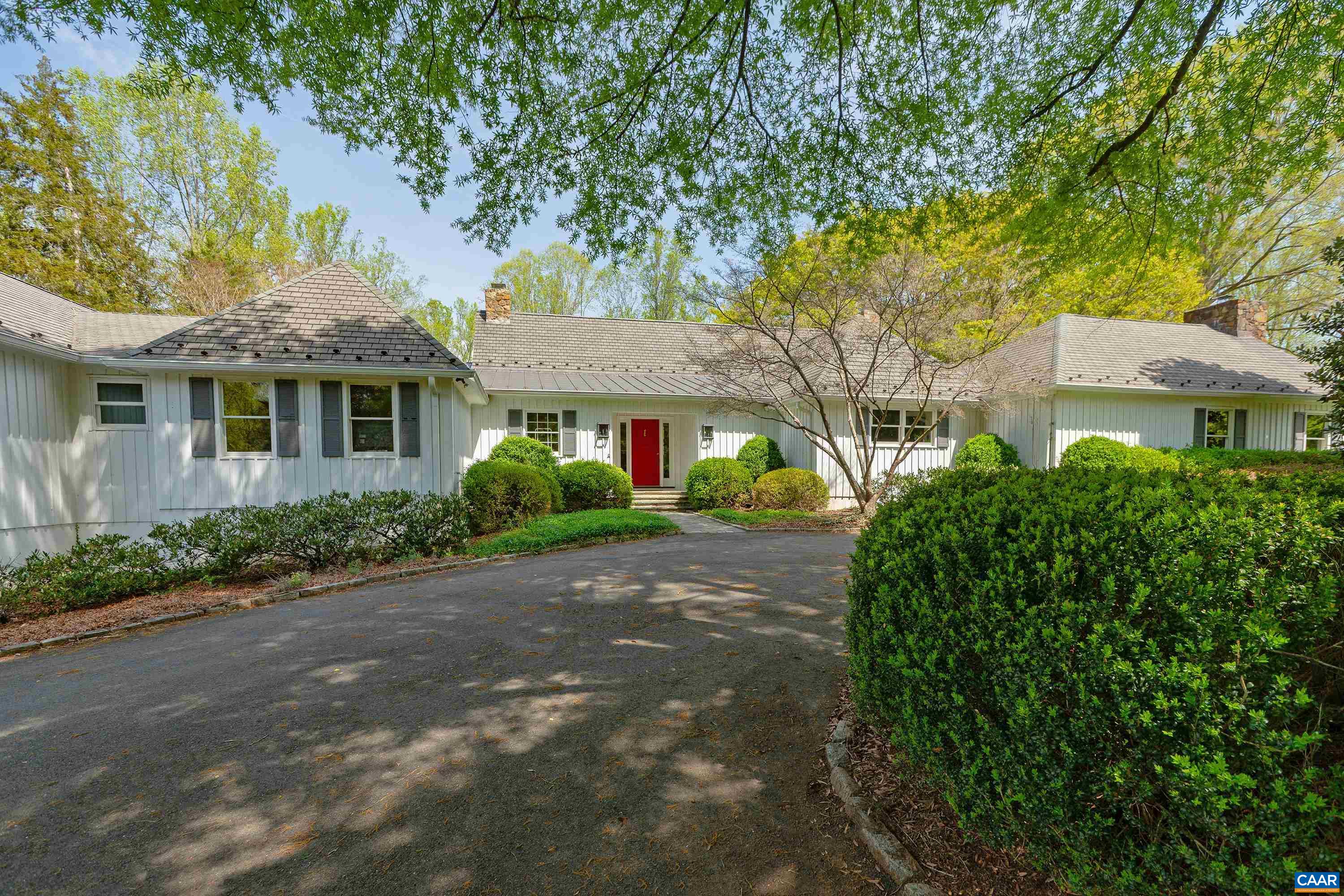 1525 Brook Hill Ln