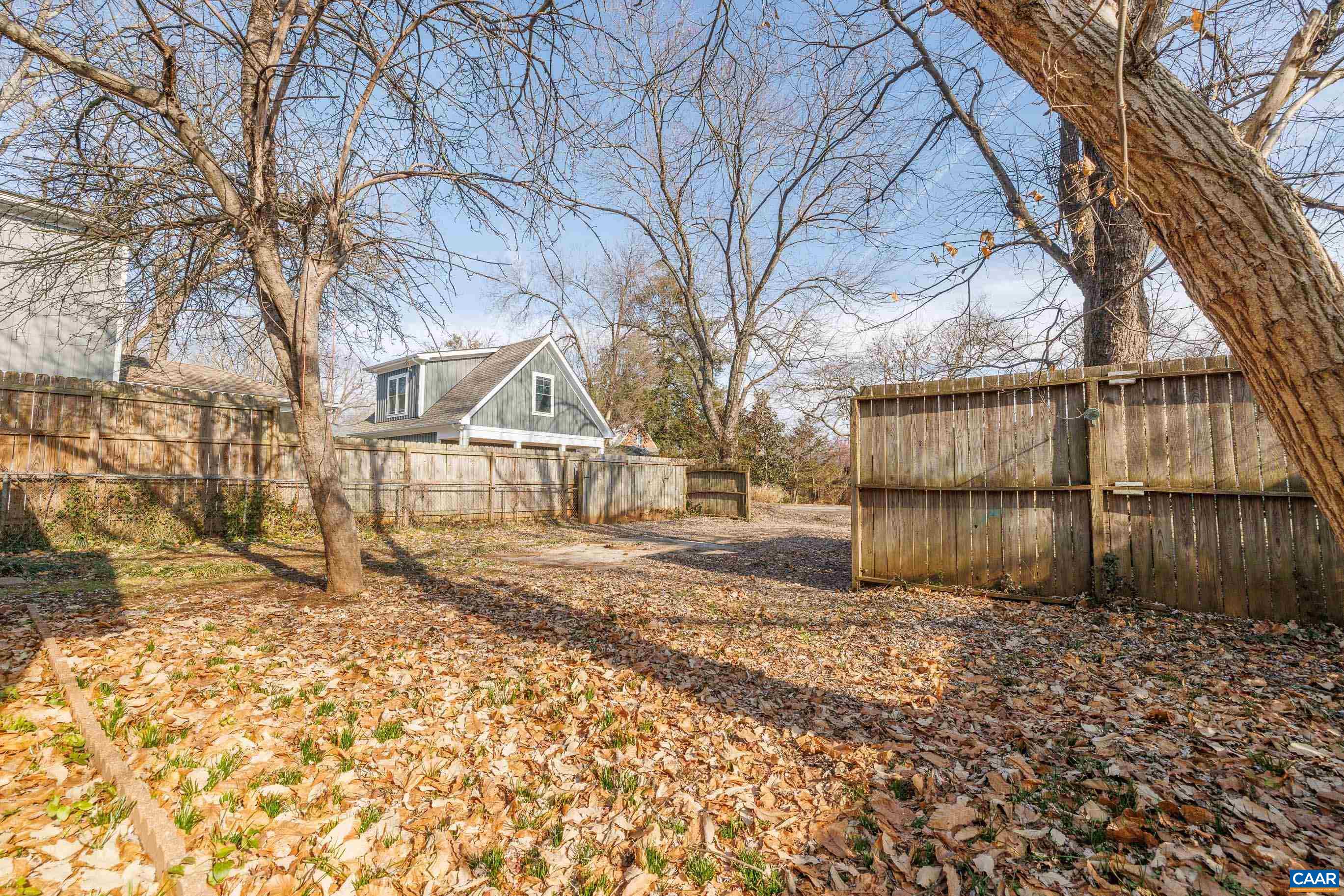 708 Locust Ave