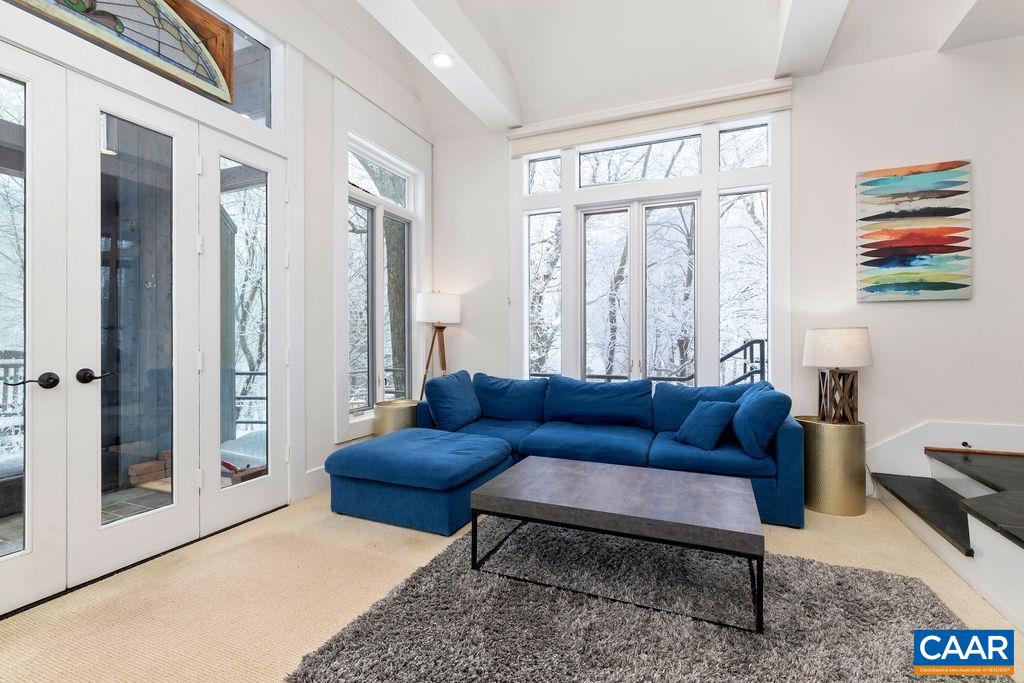 1023 Devils Knob Loop