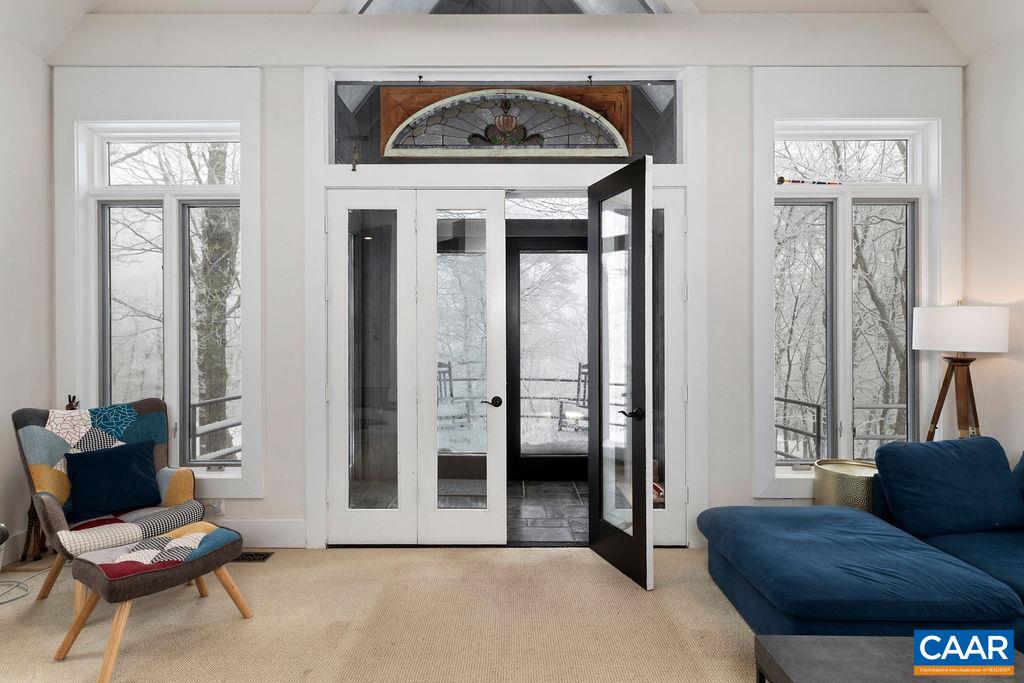 1023 Devils Knob Loop