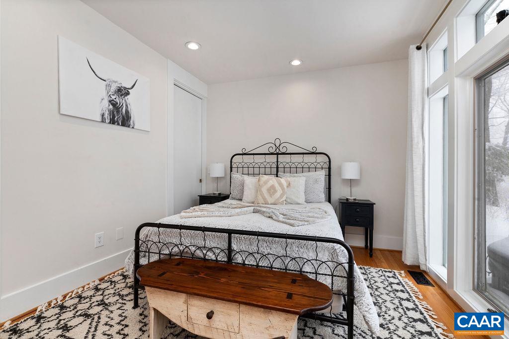 1023 Devils Knob Loop