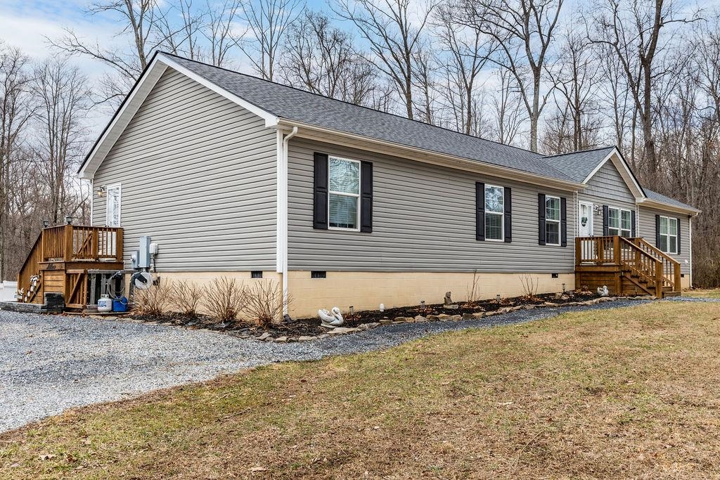 121 Sir Robin Rd