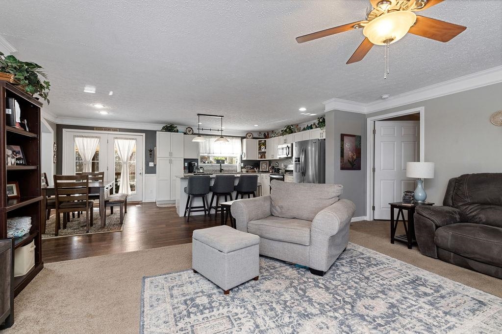 121 Sir Robin Rd
