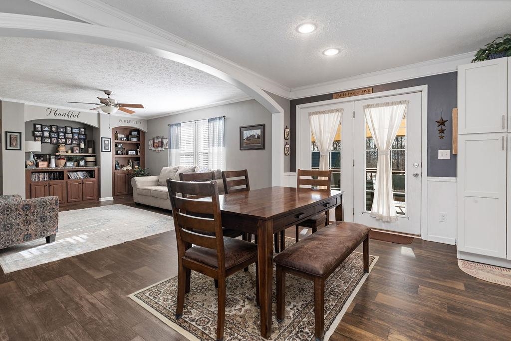121 Sir Robin Rd