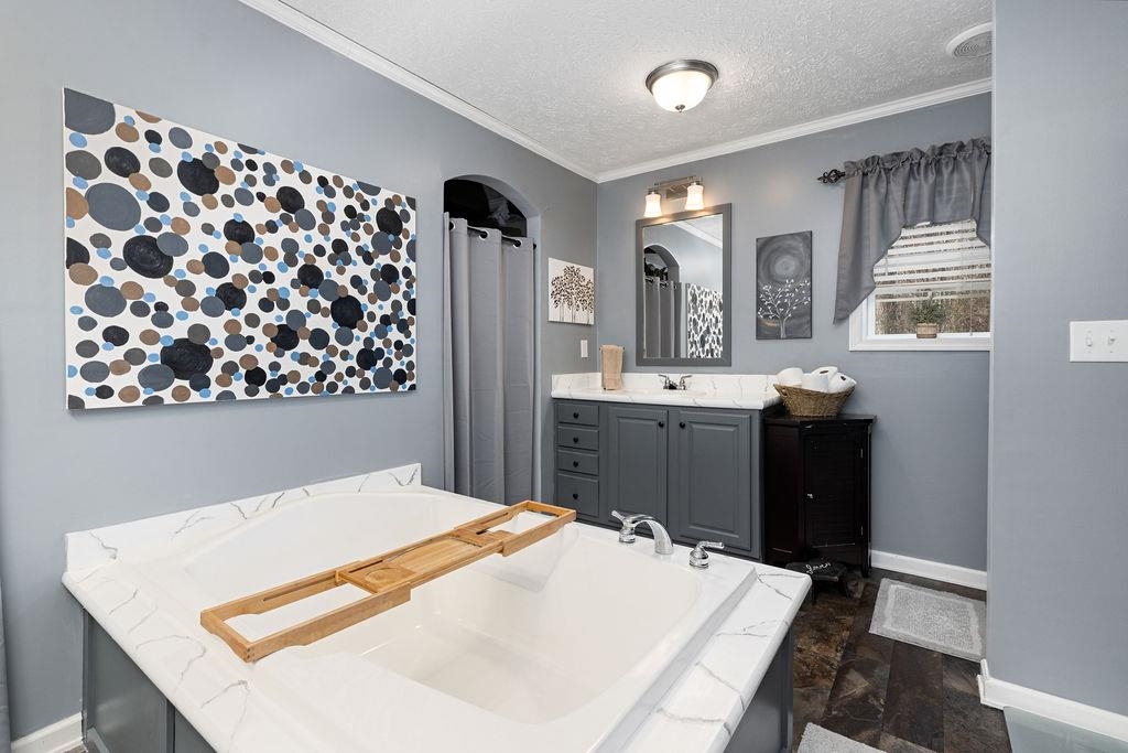 121 Sir Robin Rd