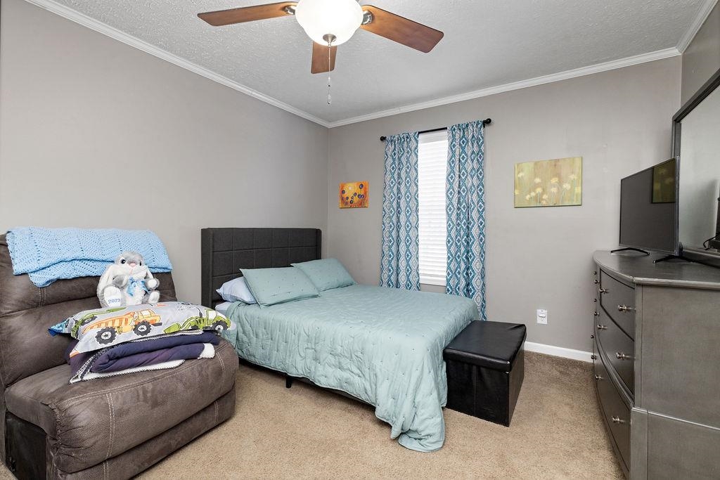 121 Sir Robin Rd