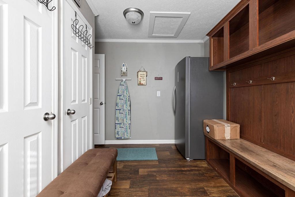 121 Sir Robin Rd
