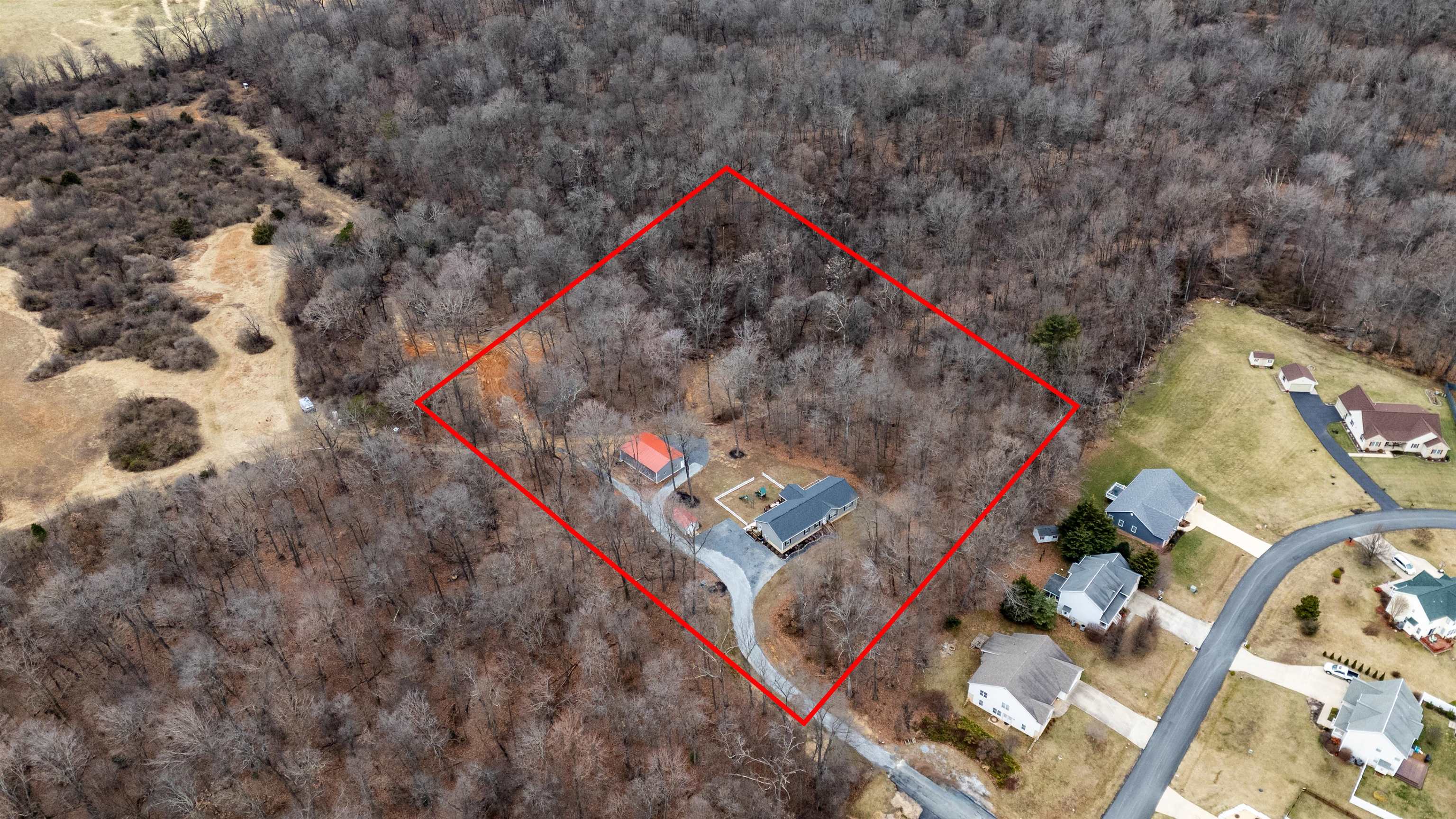 121 Sir Robin Rd