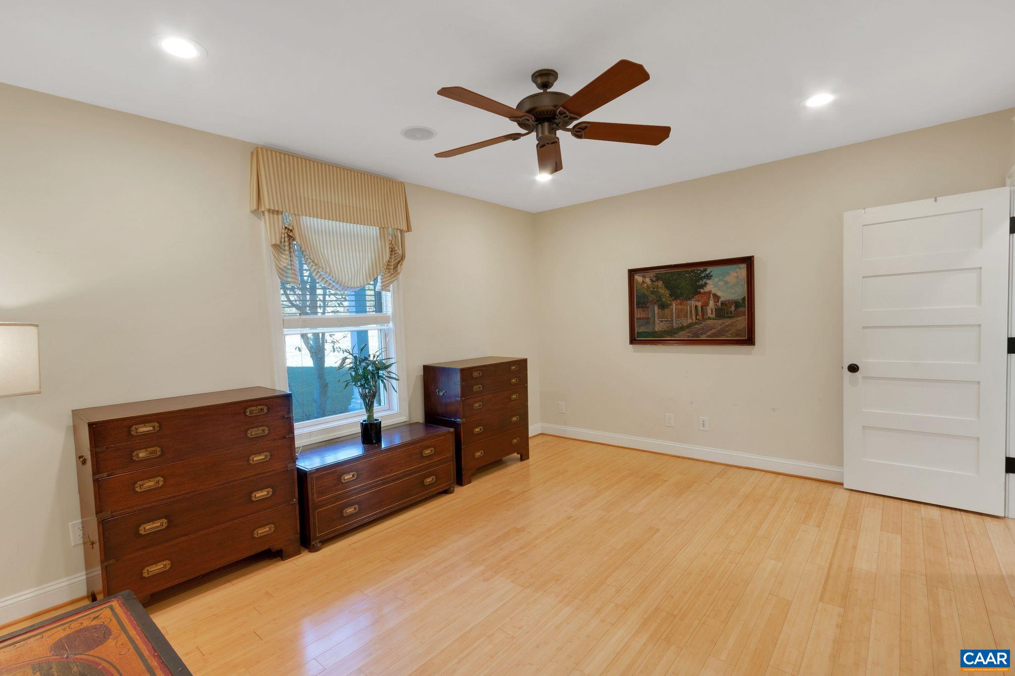 1302 Ponderosa Dr