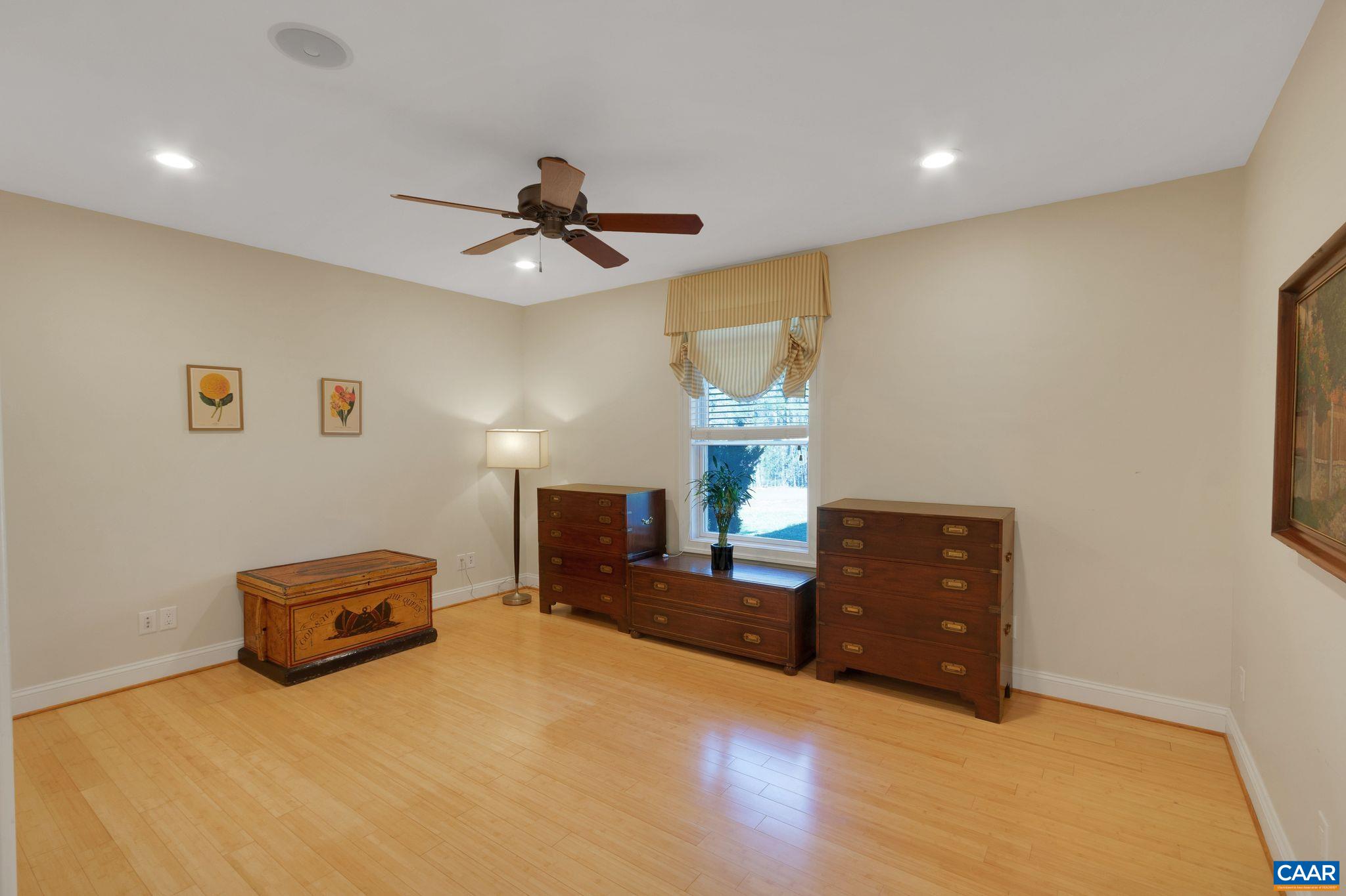 1302 Ponderosa Dr