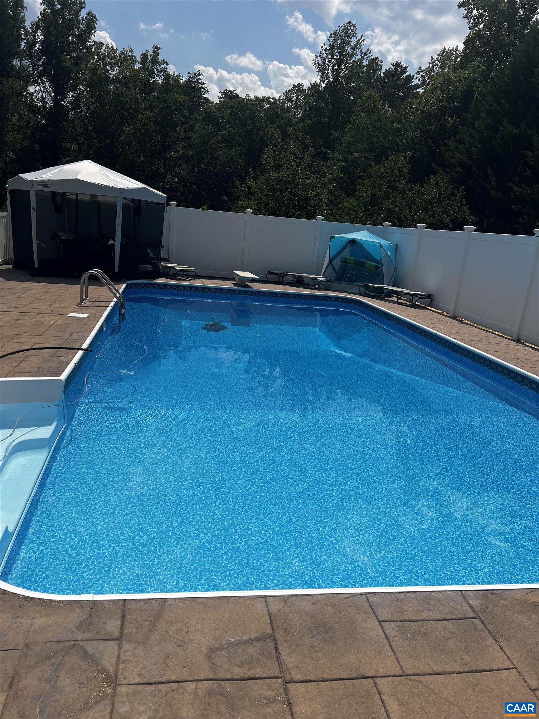 1302 Ponderosa Dr
