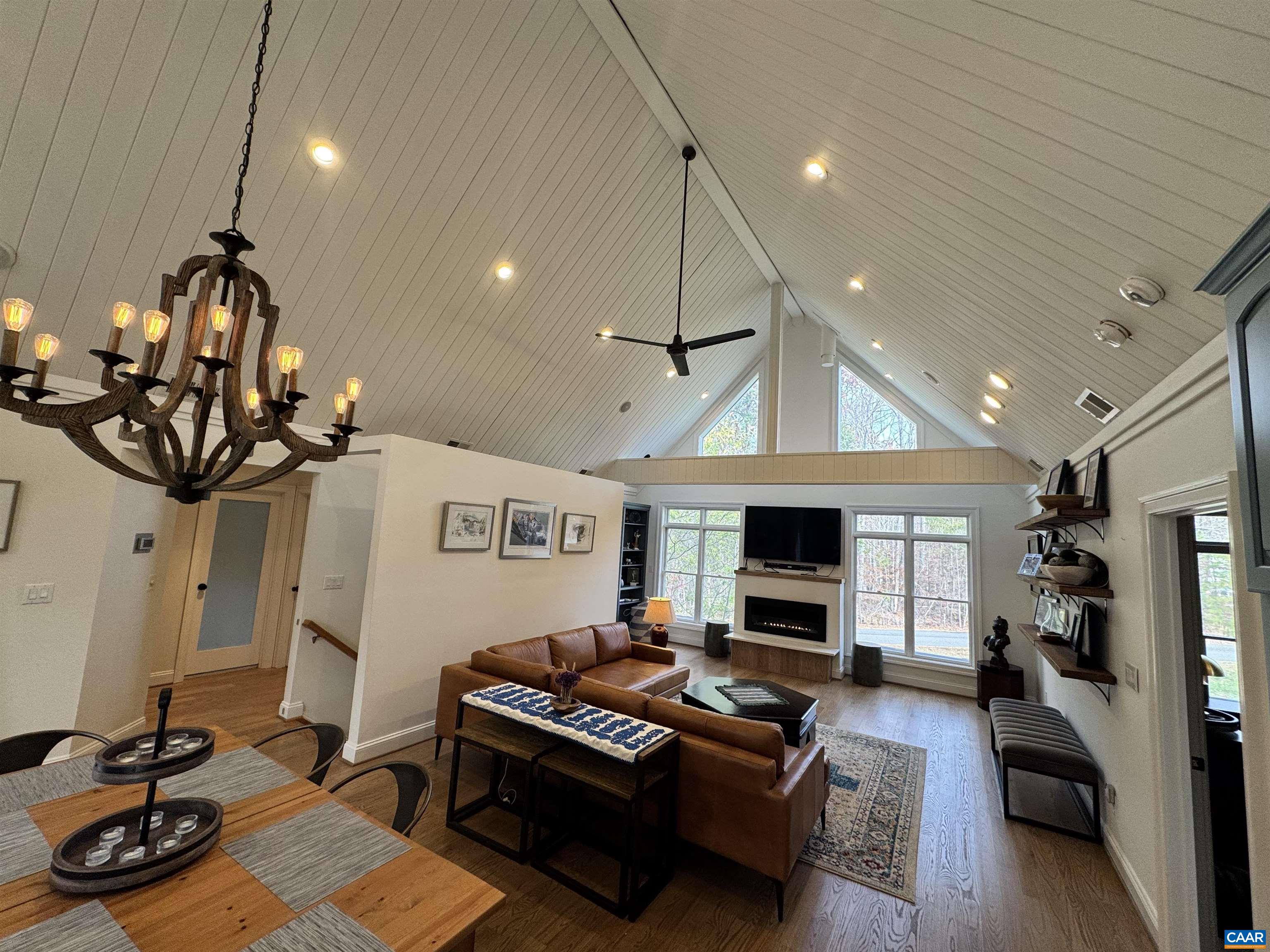 1302 Ponderosa Dr