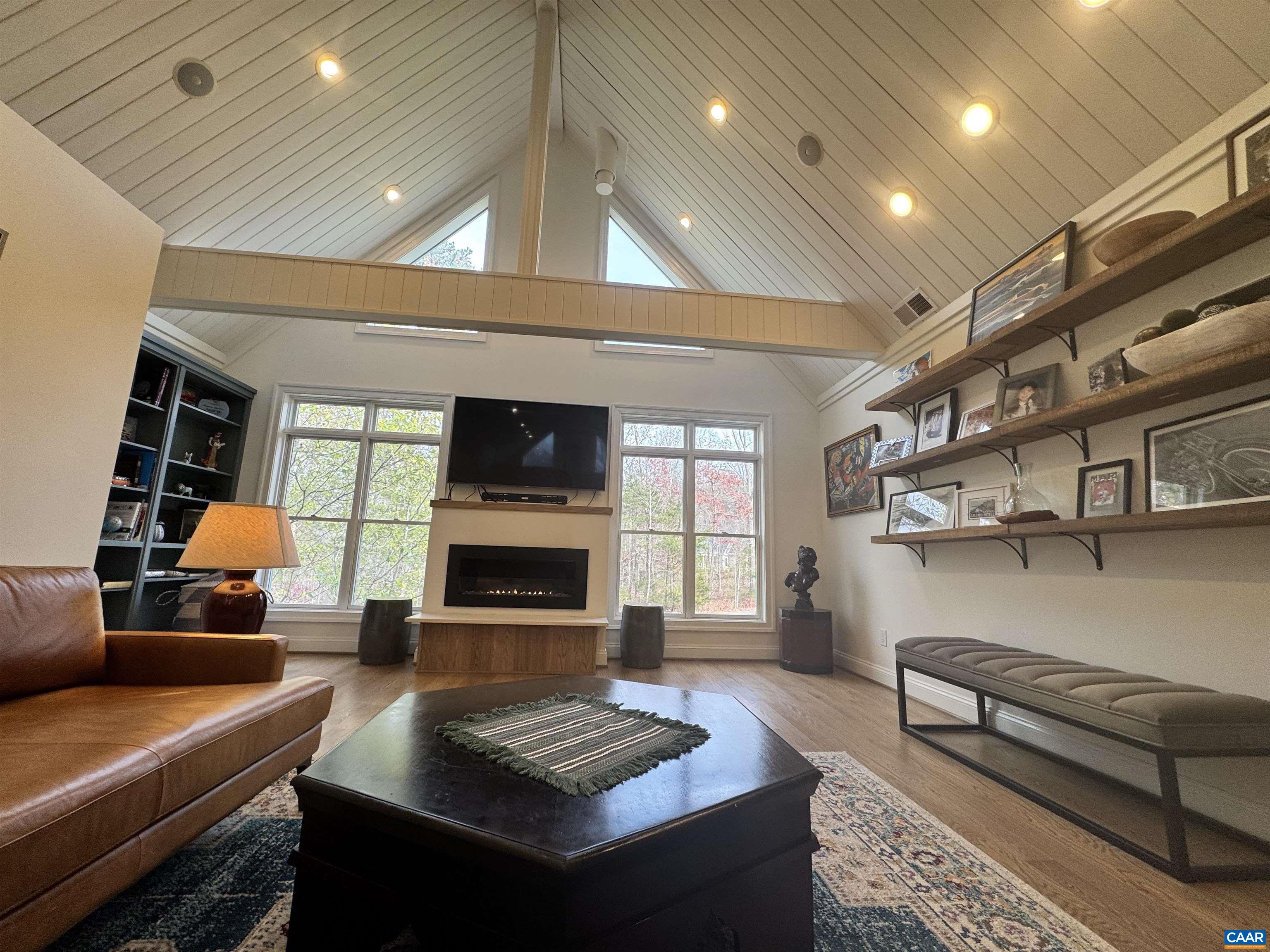 1302 Ponderosa Dr
