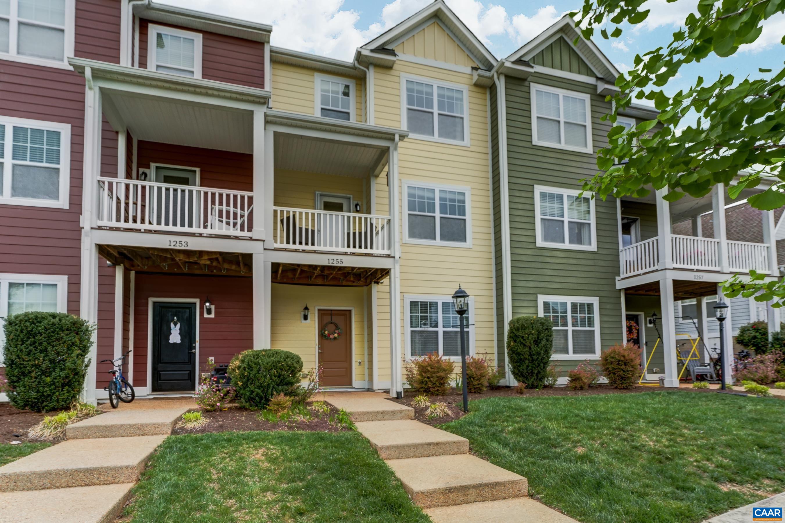 1255 Haden Pl
