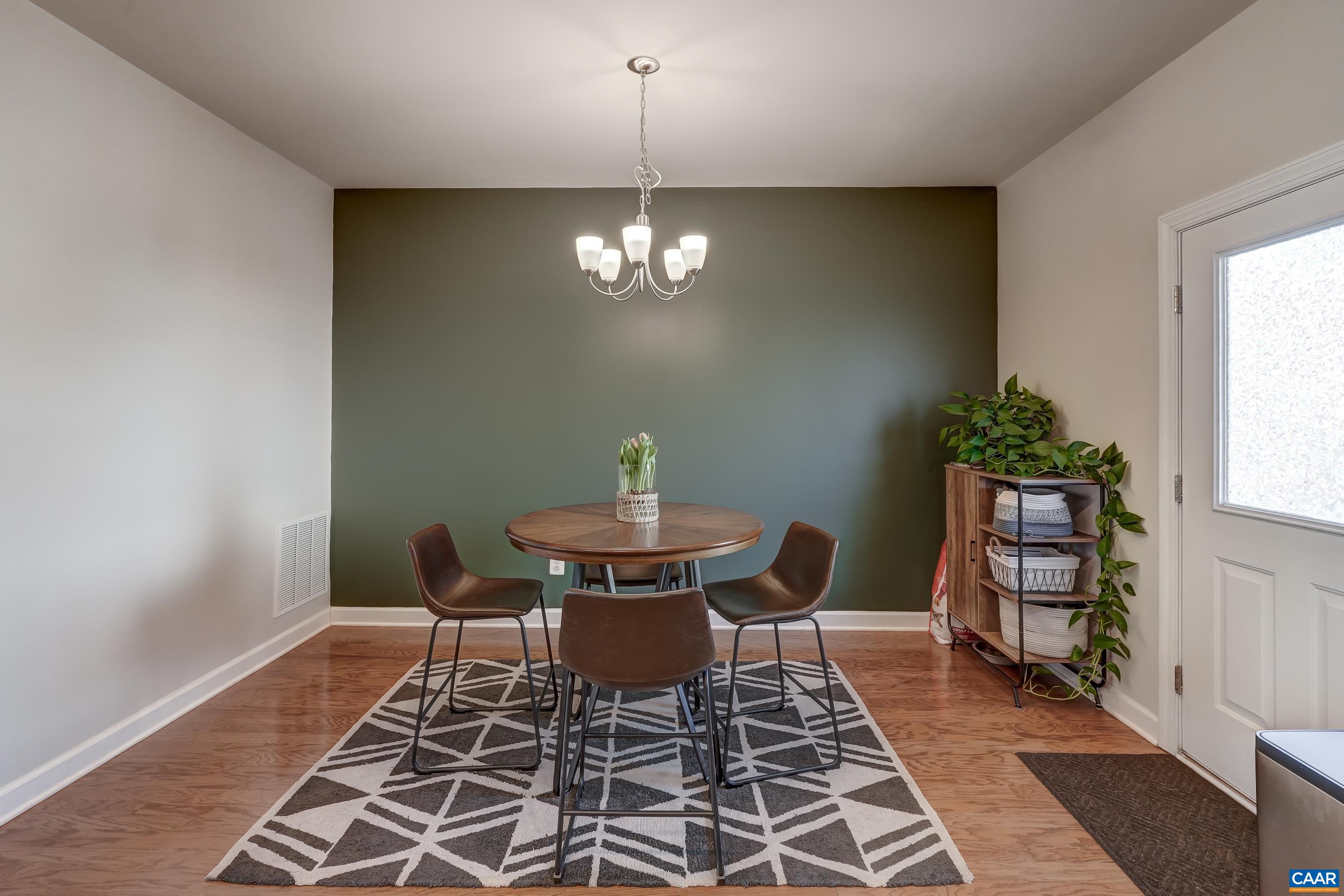 1255 Haden Pl
