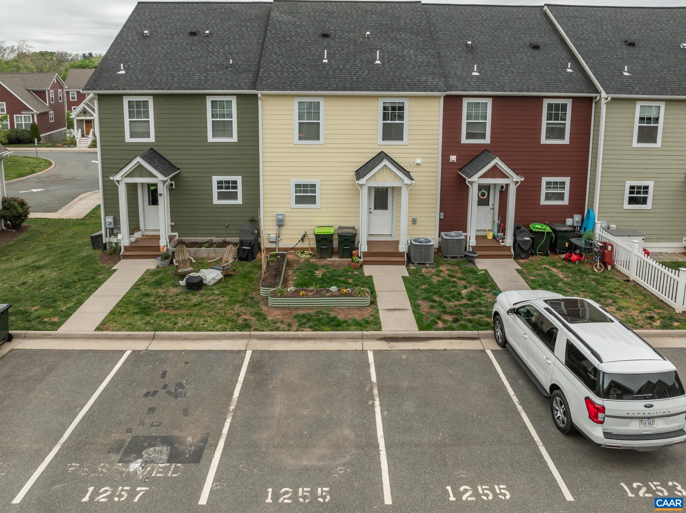 1255 Haden Pl