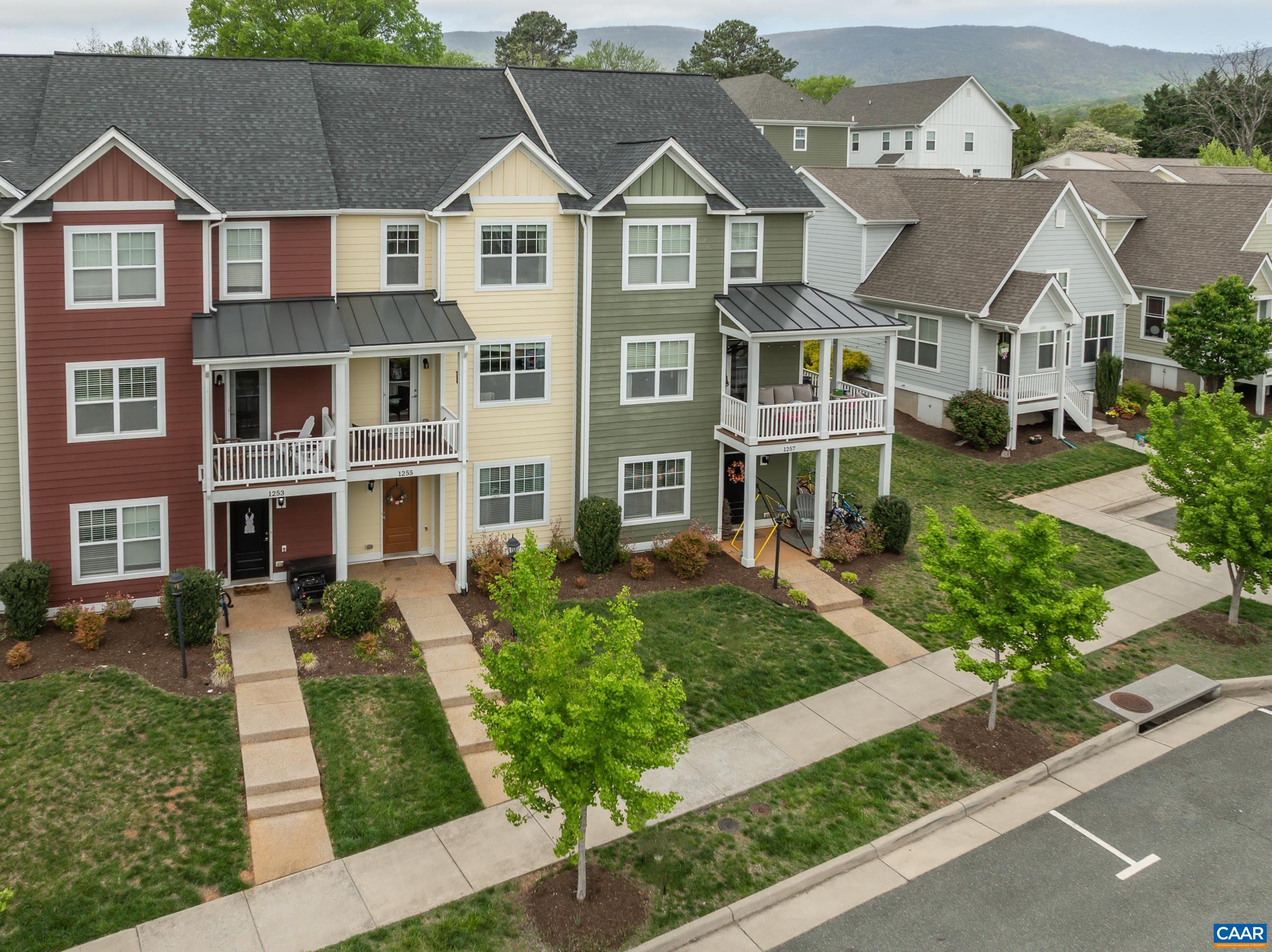 1255 Haden Pl