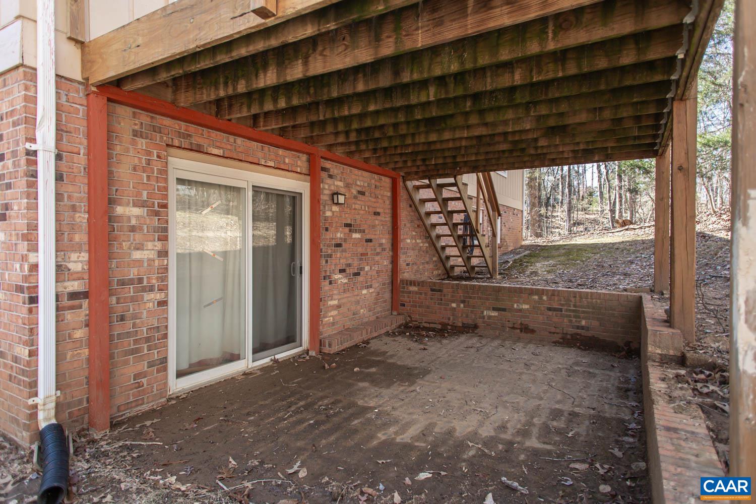 207 Pineridge Ln