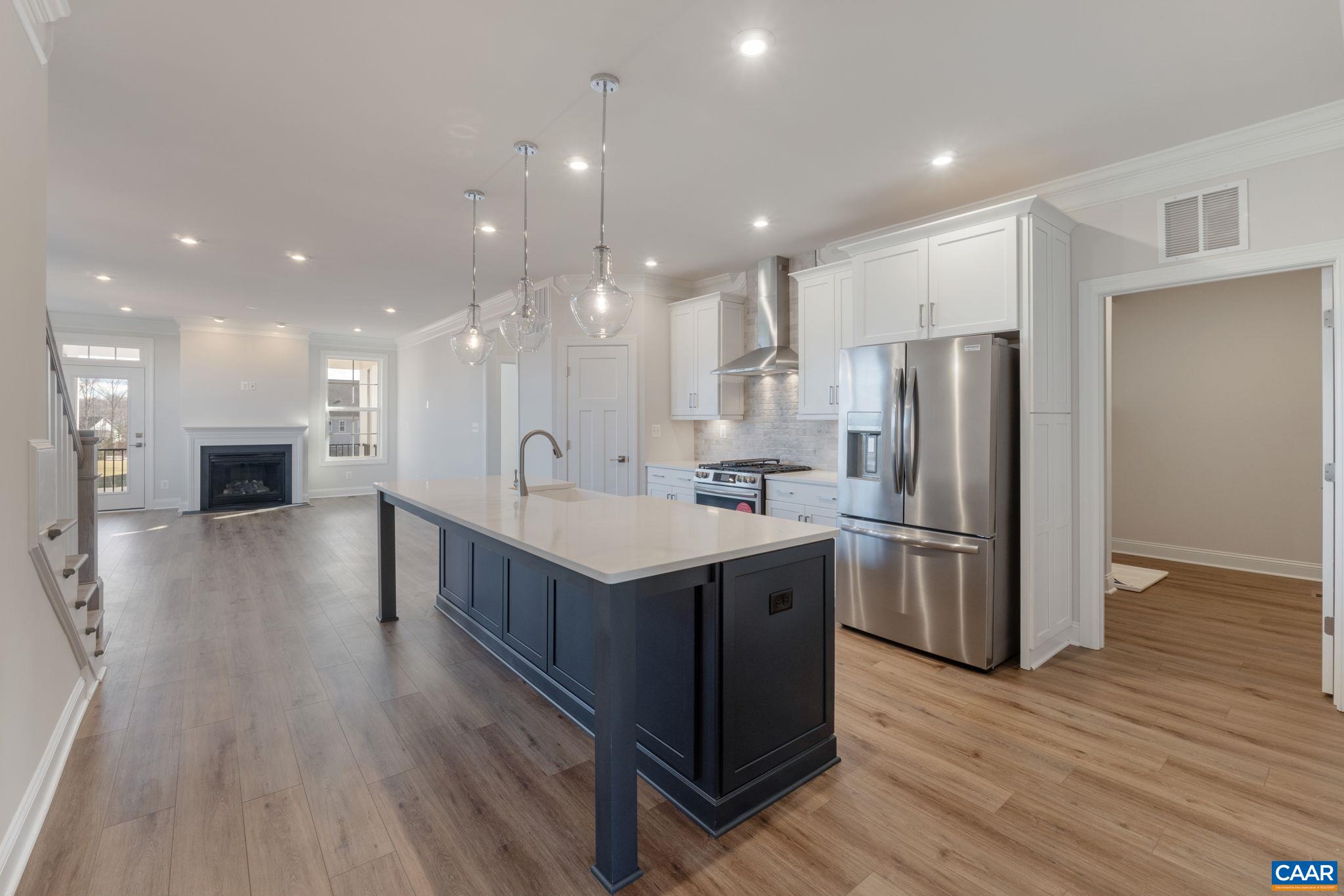 13 Bayberry Ln