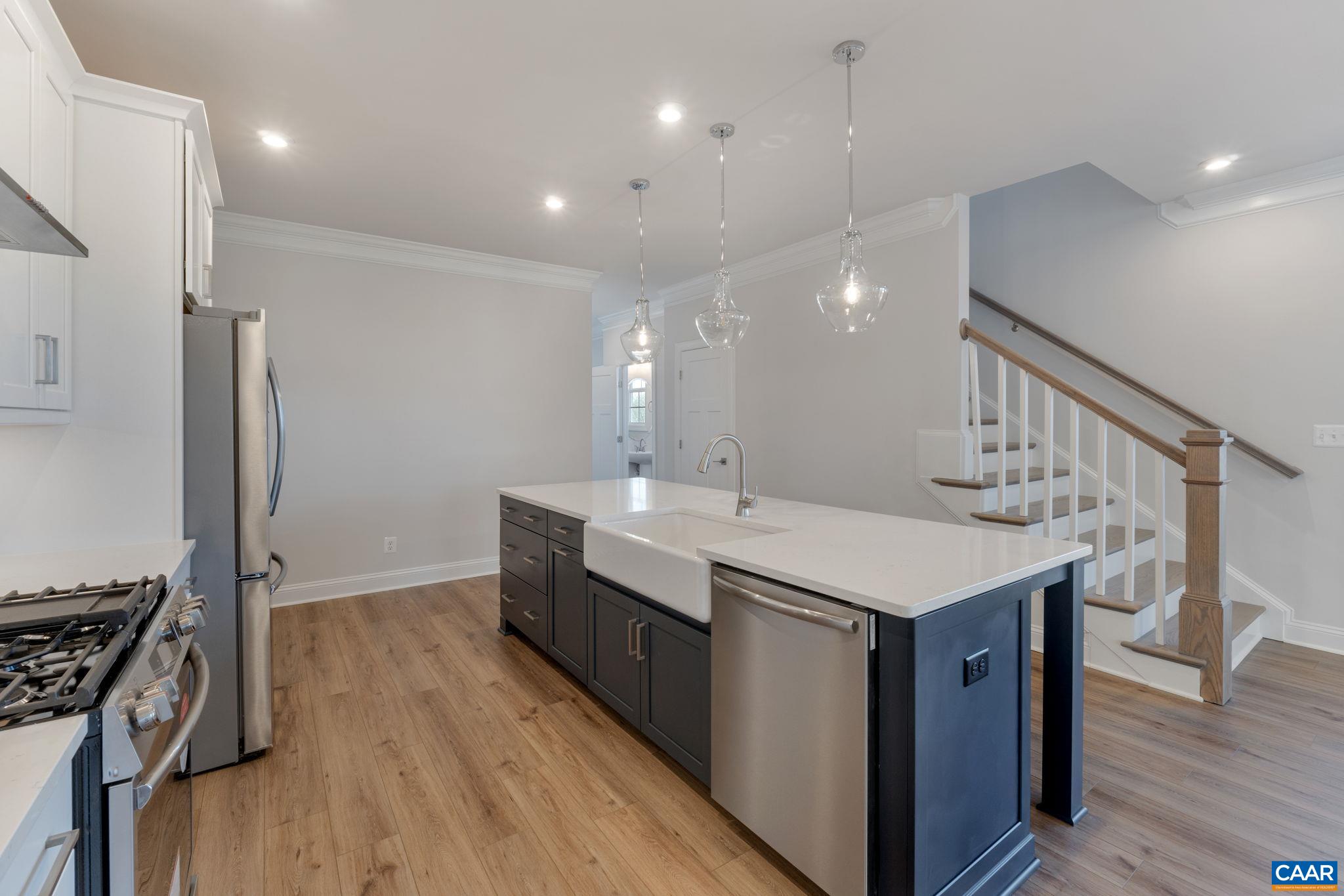 13 Bayberry Ln